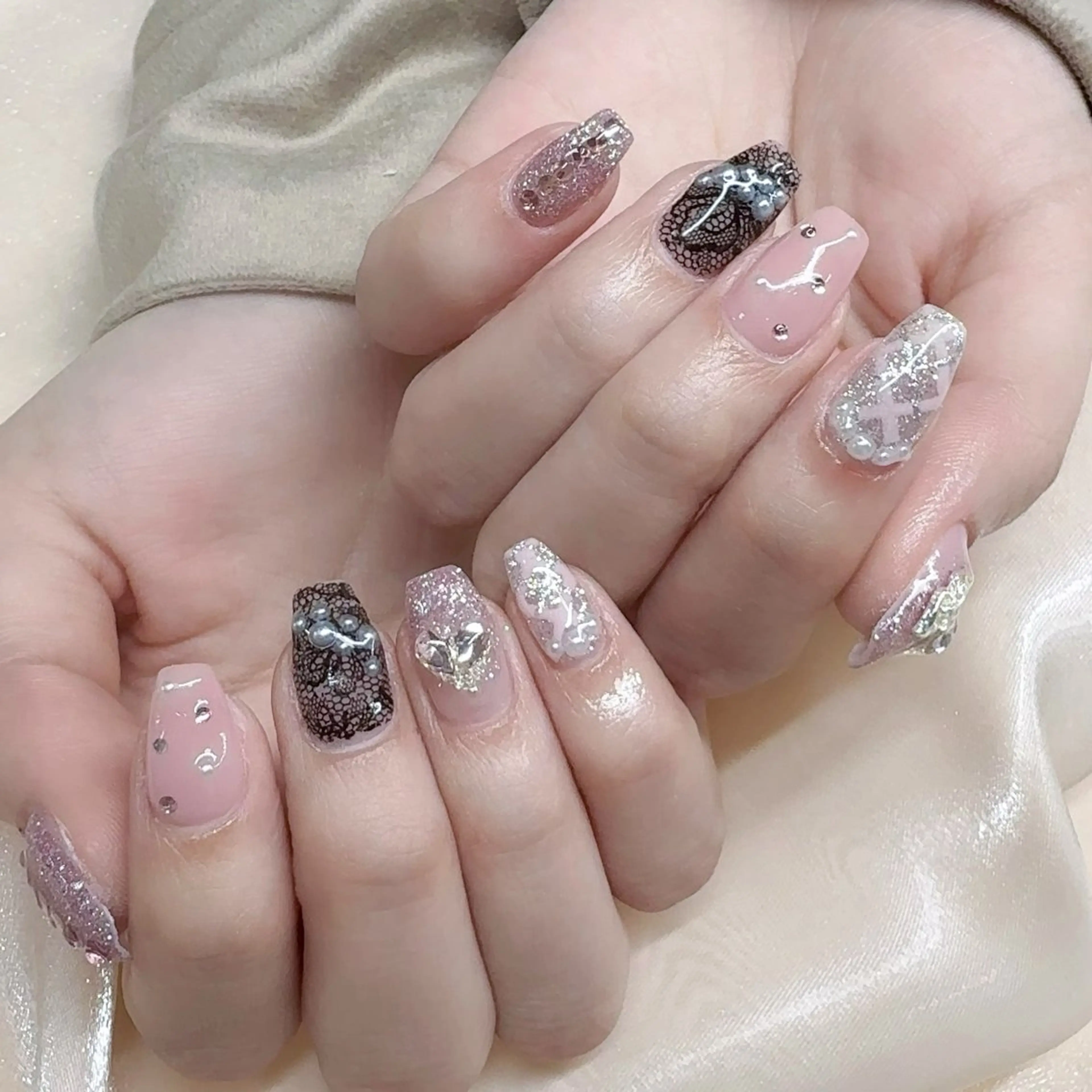 メンズ ネイル メンズ韓国風 アートネイル オーロラネイル ガーリー キラキラネイル ハンドネイル Nail salon 木にいるのネイルデザイン