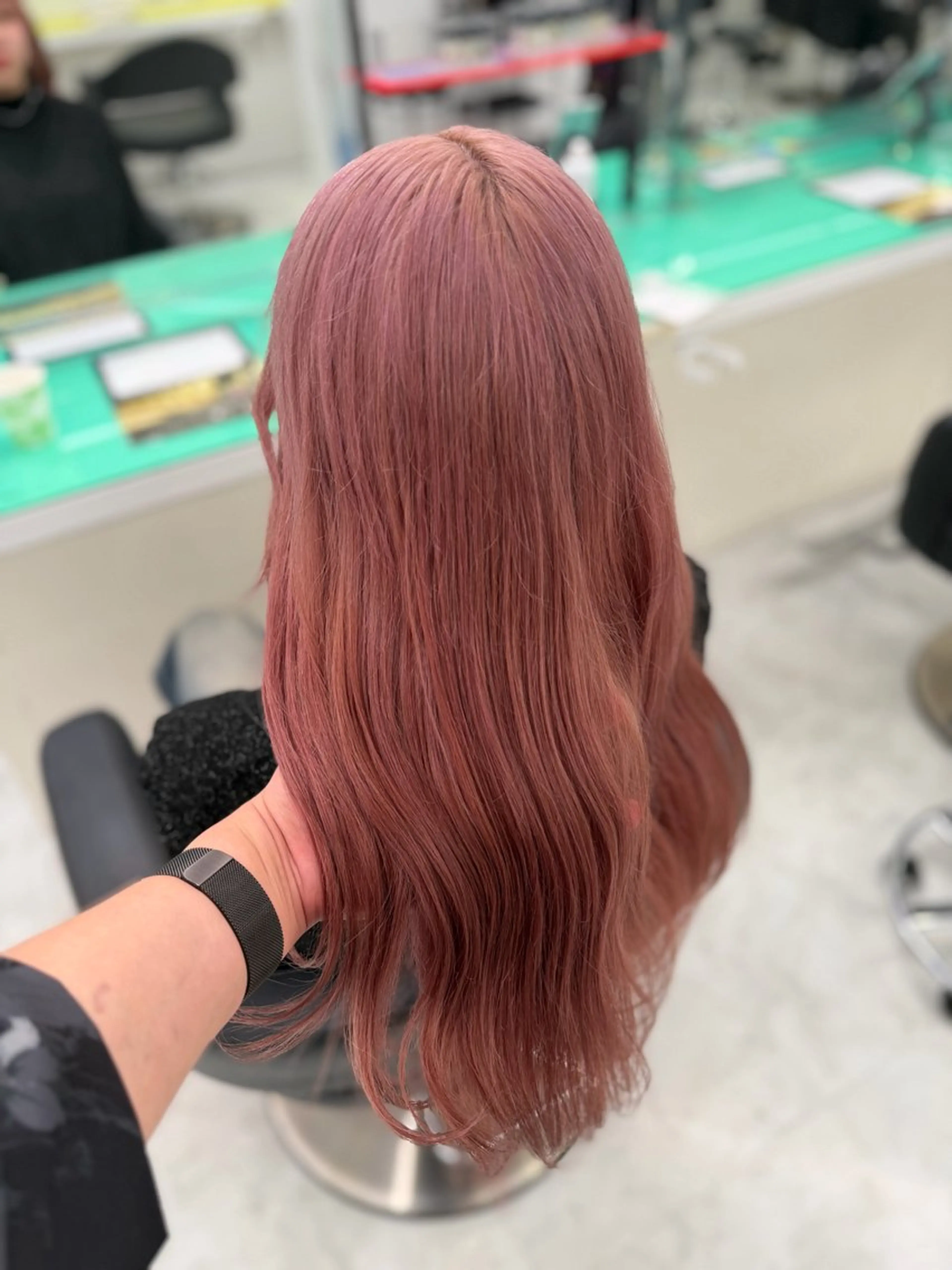 ロング カラー ヘアアレンジ 🫧モテる💗ダメー ジレスハイトーン🫧のヘアスタイル