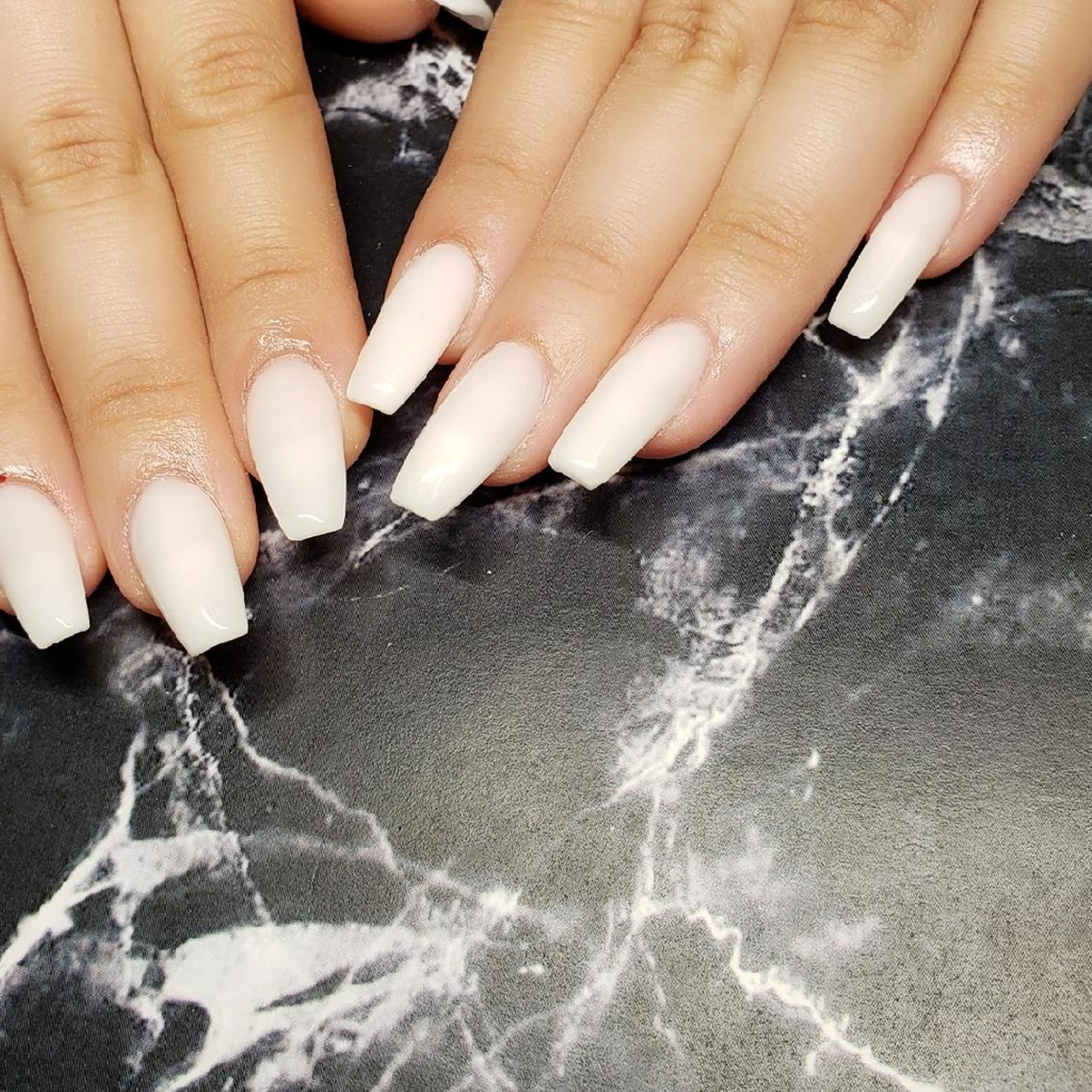 ショート ネイル ハンドネイル クロキ 。のネイルデザイン