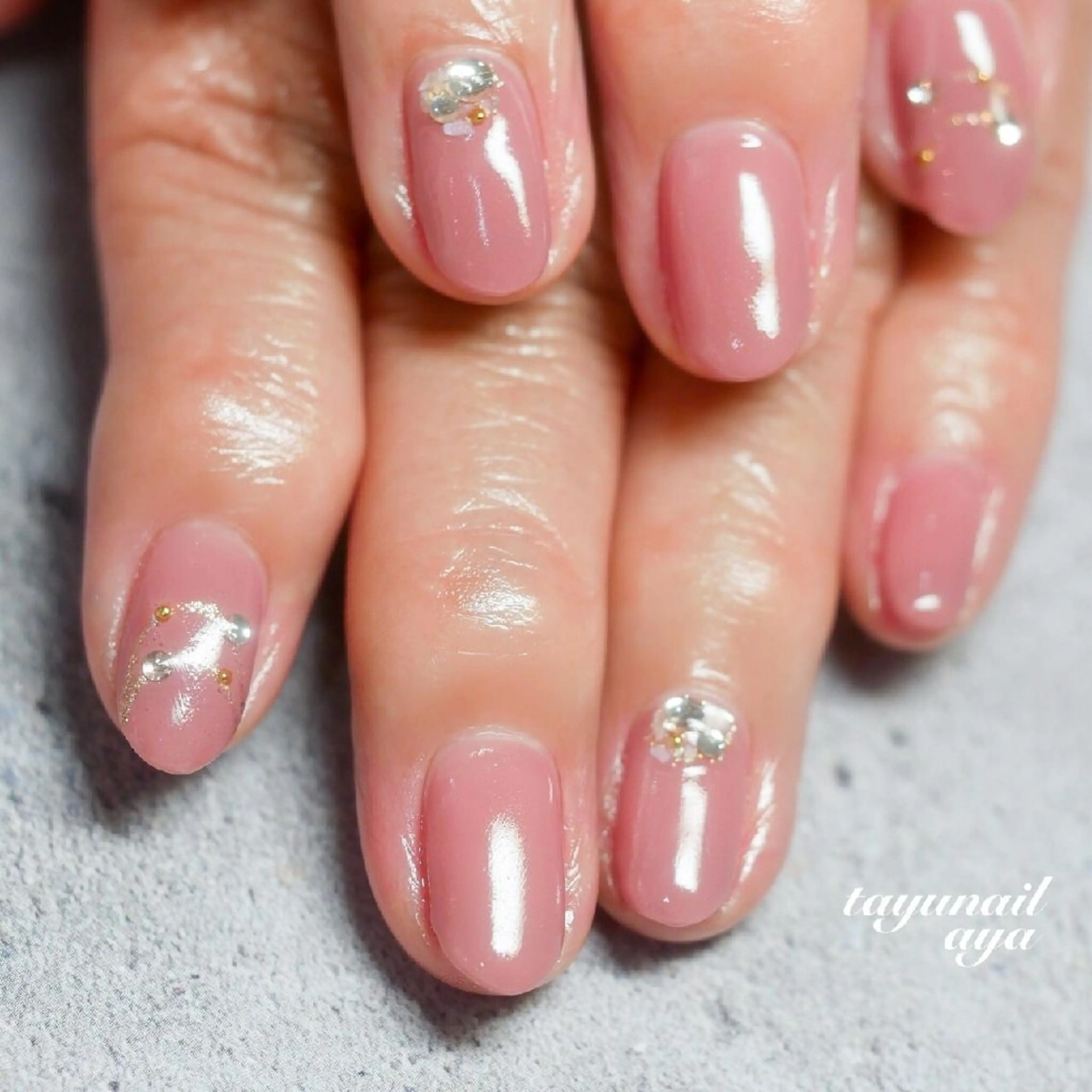 ネイル ブルー ジェルネイル キラキラネイル パラジェル 冬ネイル ネイルサロン 【たゆnail】のネイルデザイン