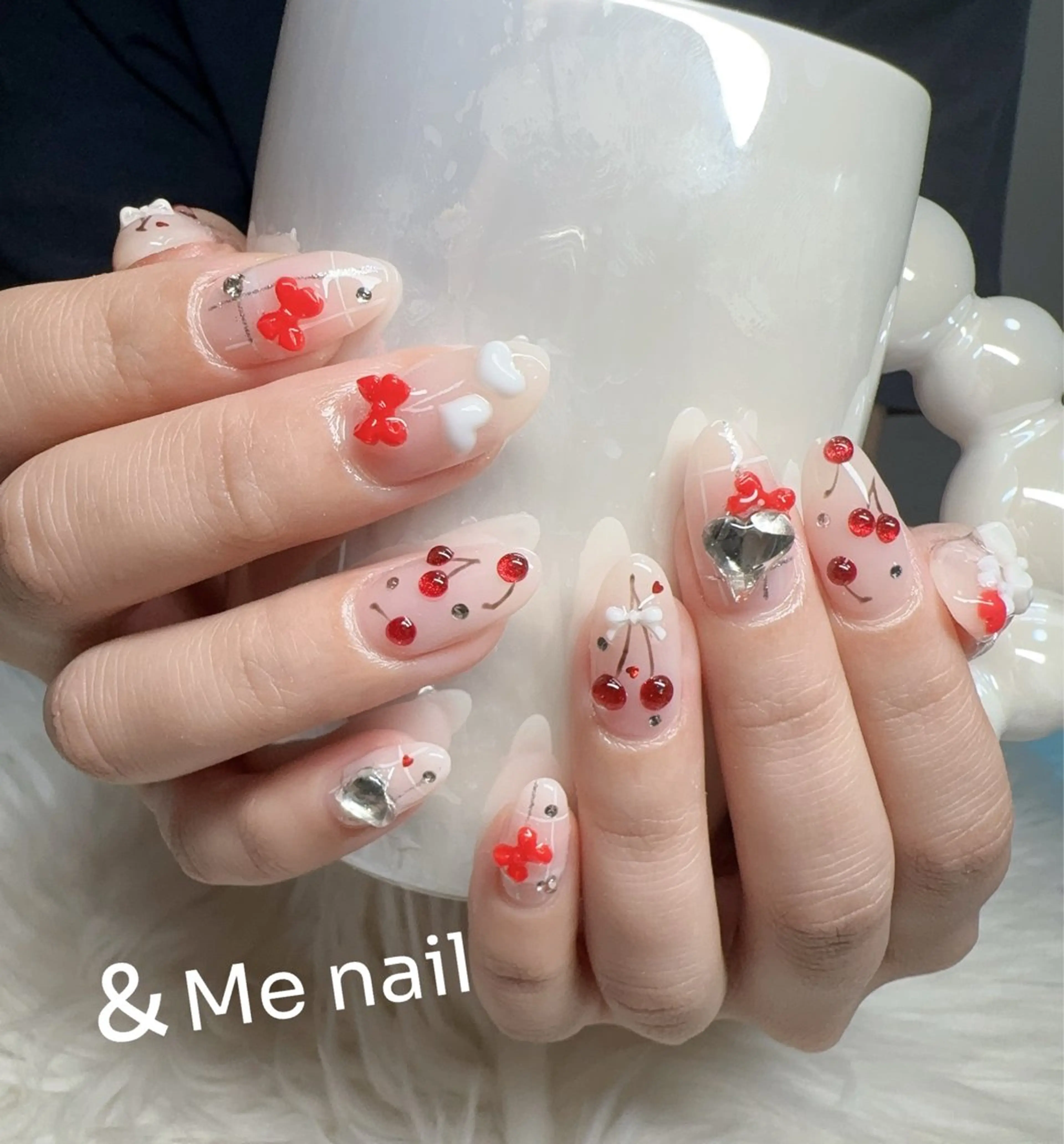 ネイル ハンドネイル &ME ネイルサロンのネイルデザイン