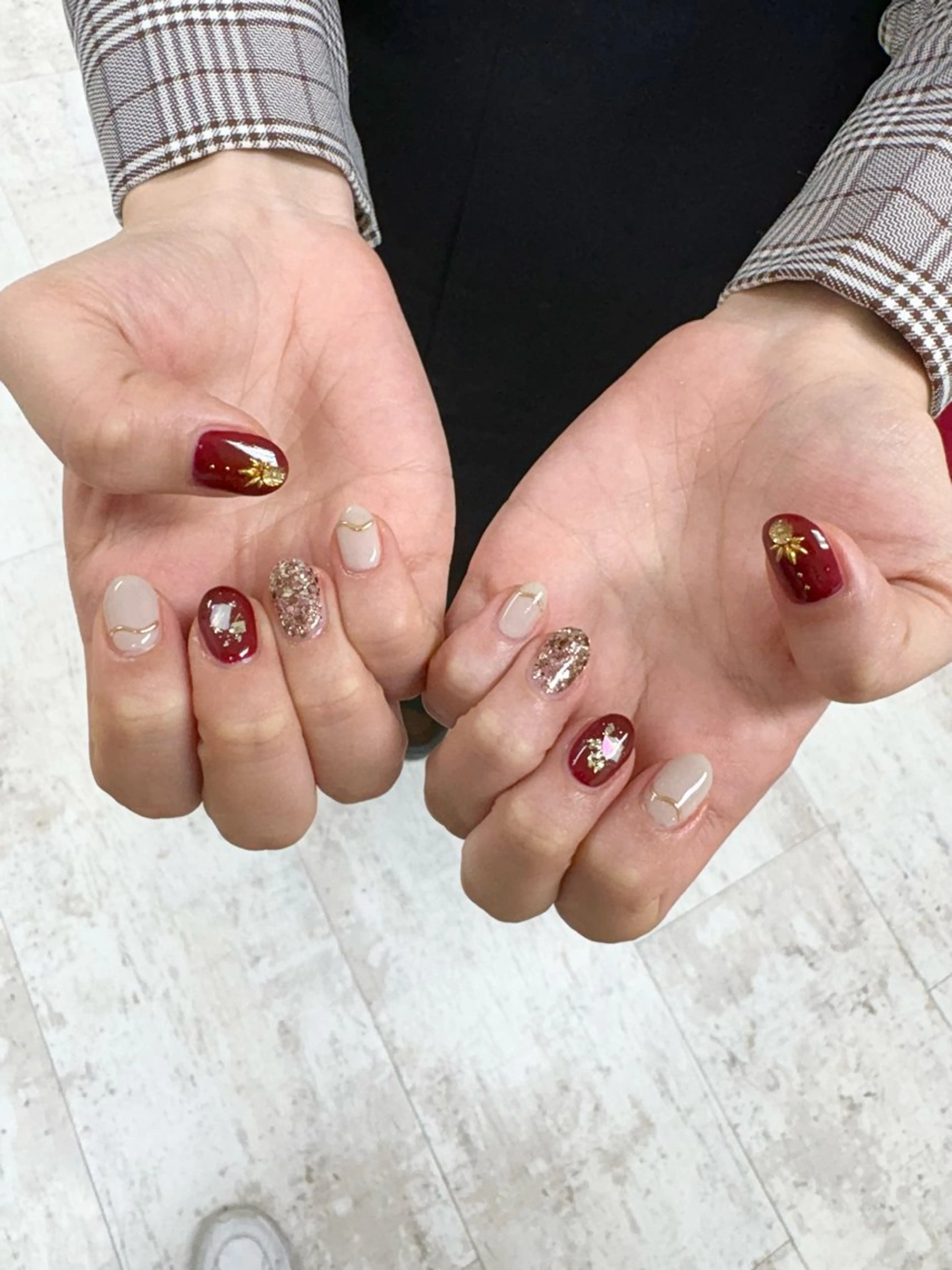 ネイル 吉田 里菜のネイルデザイン