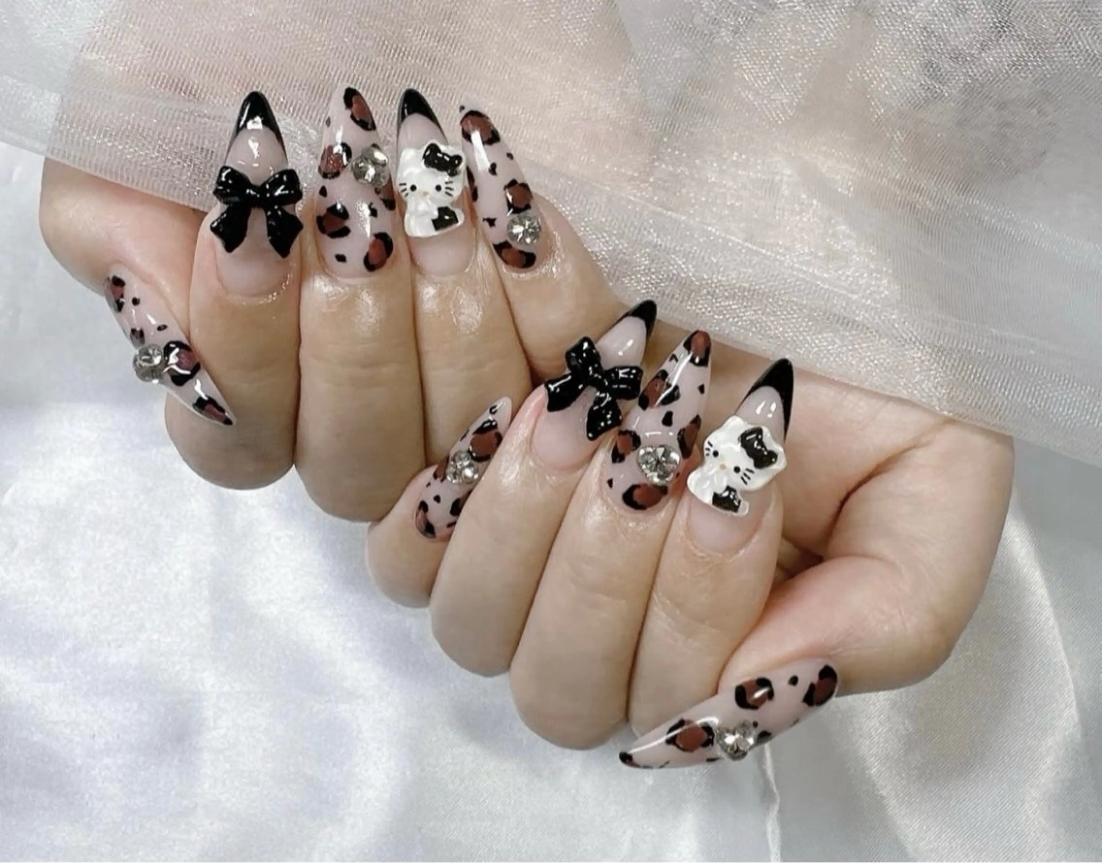 ネイル MoonHi Nail 朝霞台のネイルデザイン