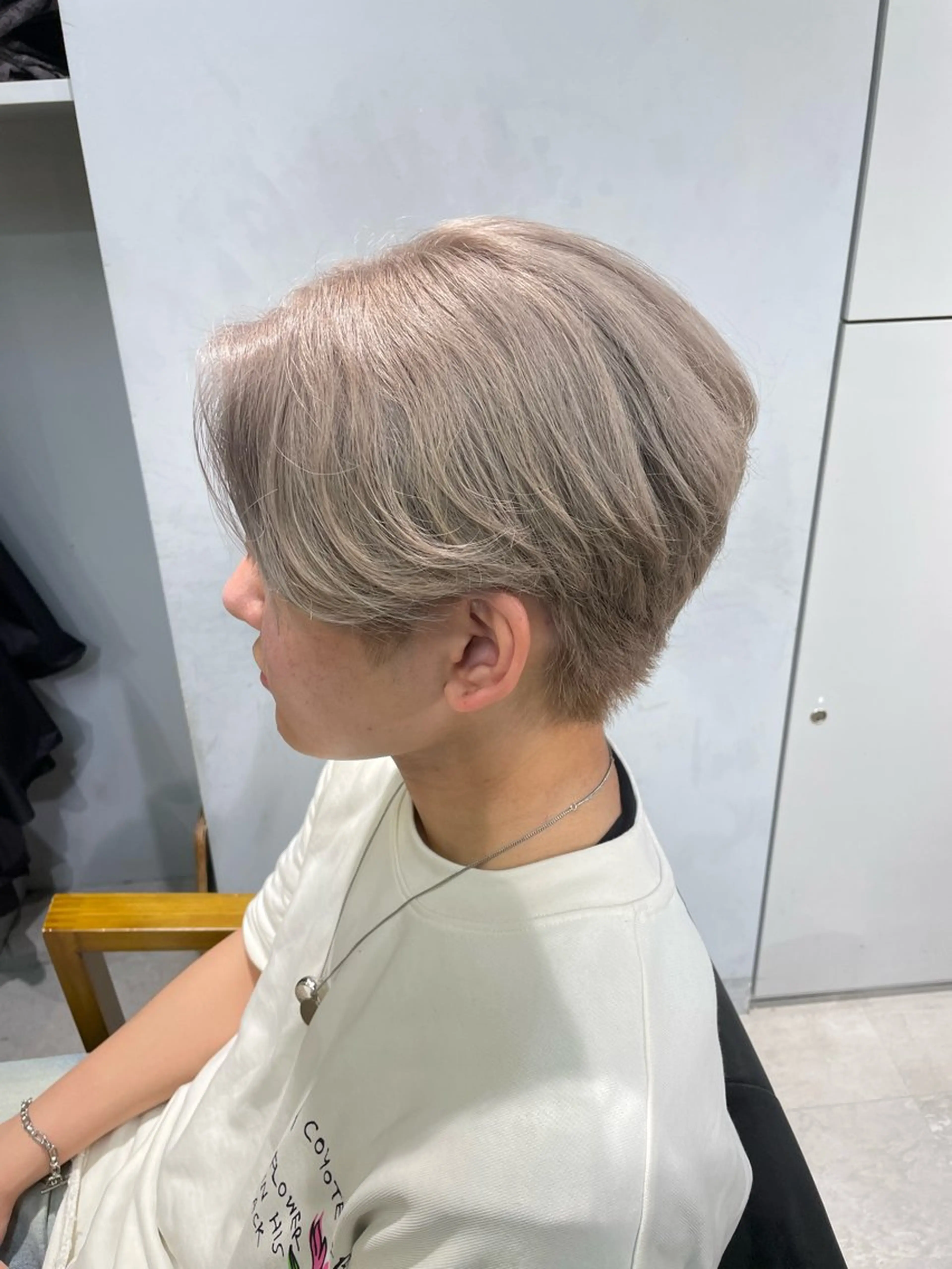 ショート カラー メンズ ヘアカラー マエダ リョウのヘアスタイル