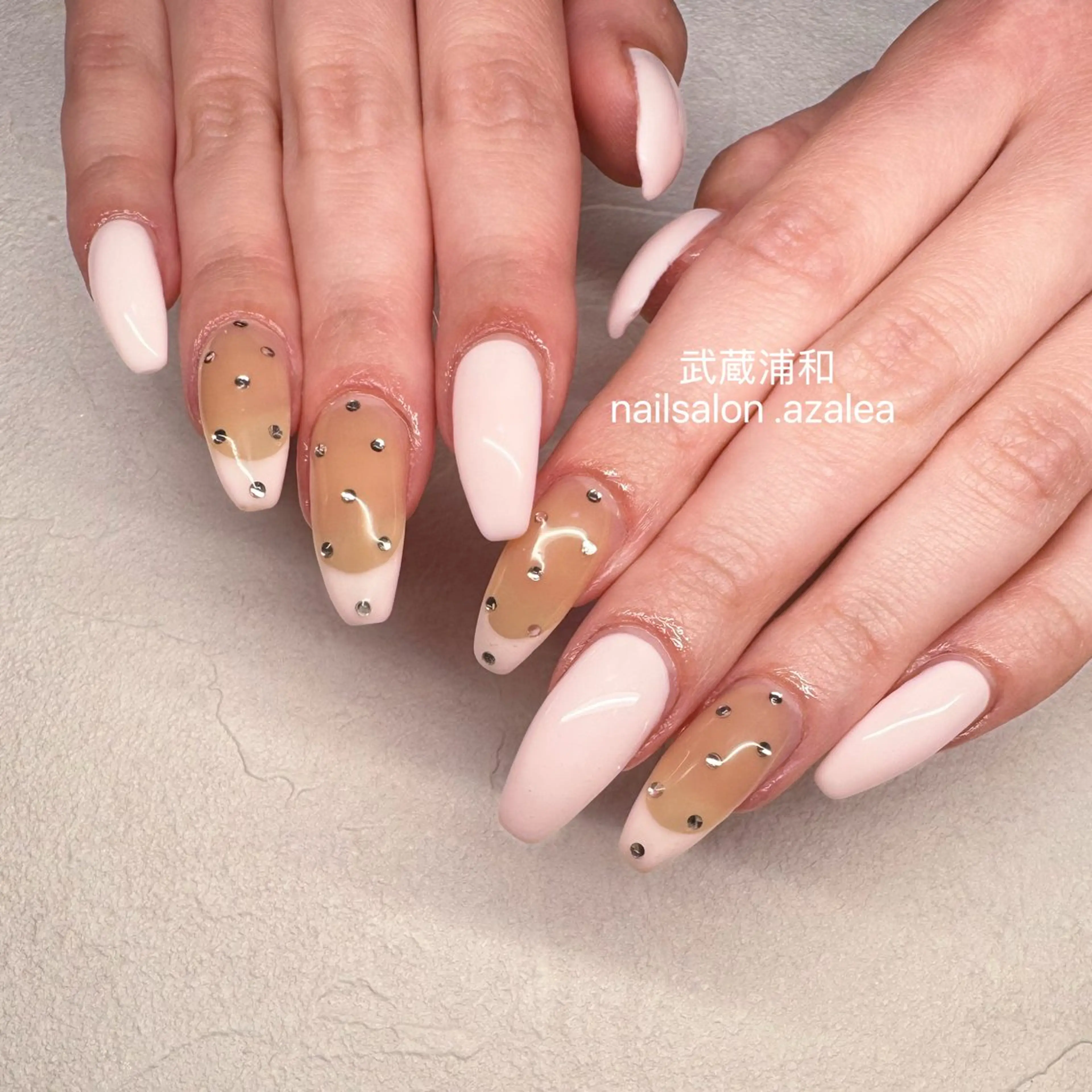 ネイル ハンドネイル R inのネイルデザイン