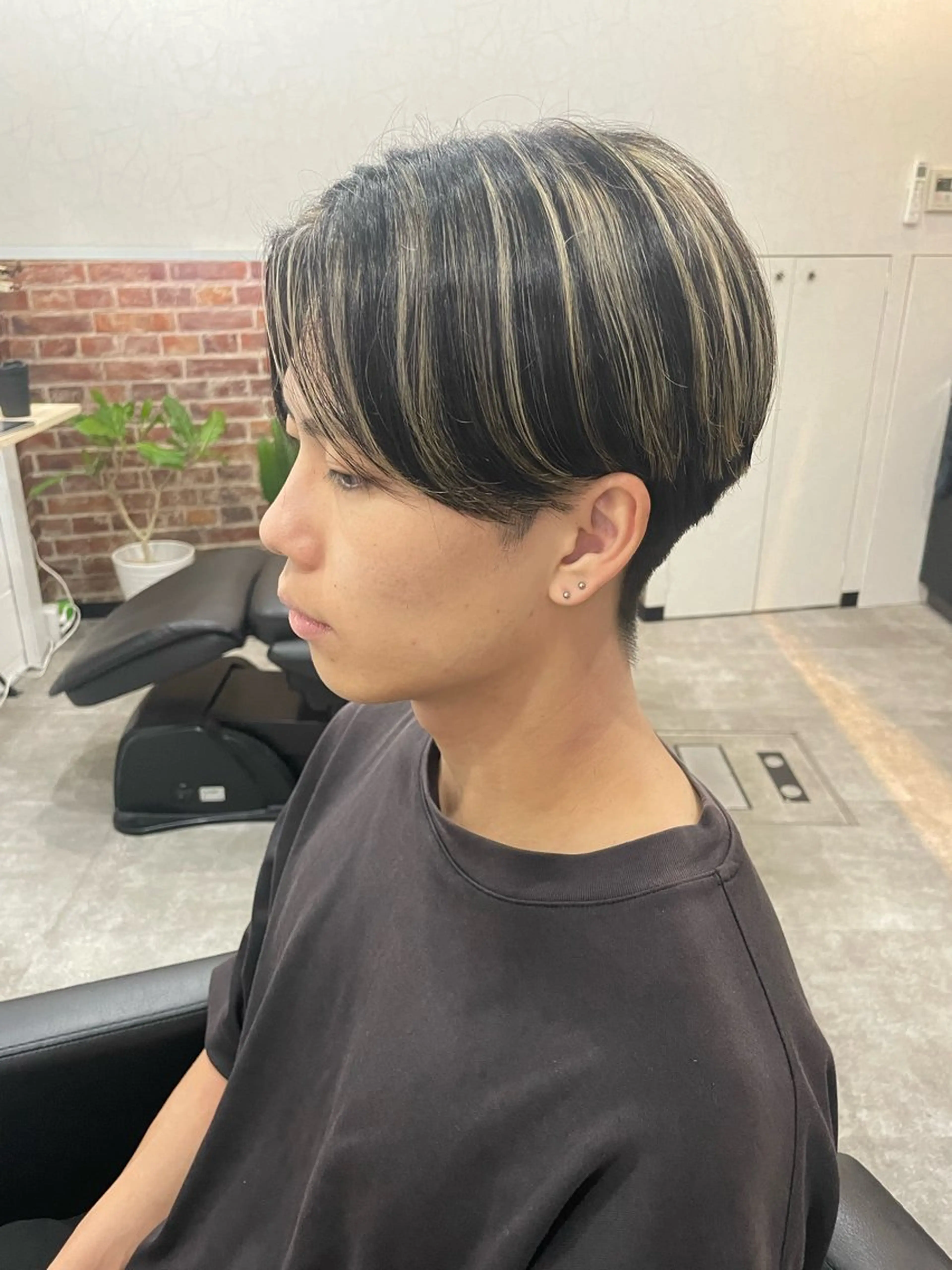 ショート カラー ハイライトカラー ハイライト TETISS所属・💈メンズハイライト 南谷💈のヘアスタイル