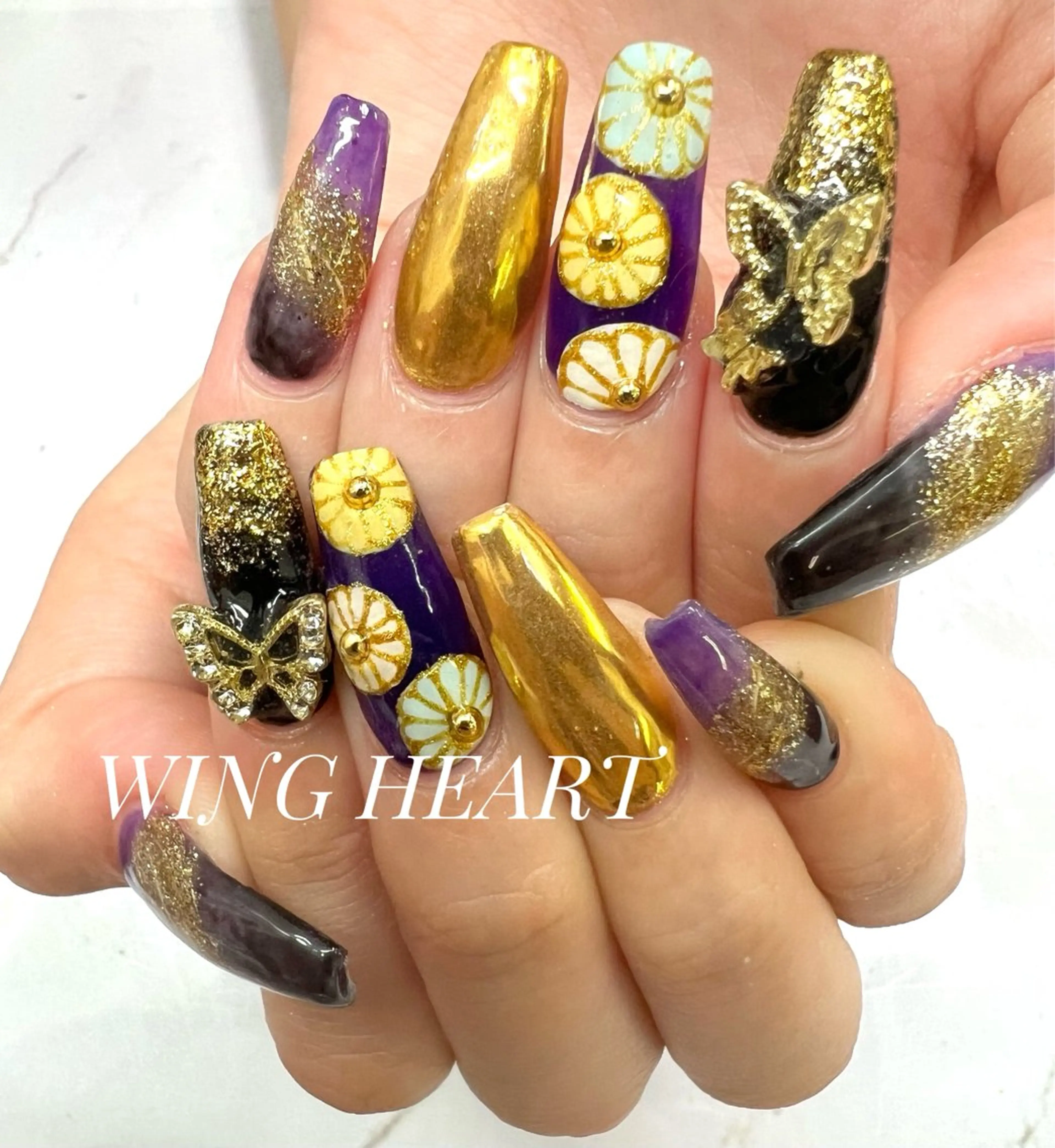 ネイル I. AYUMIのネイルデザイン