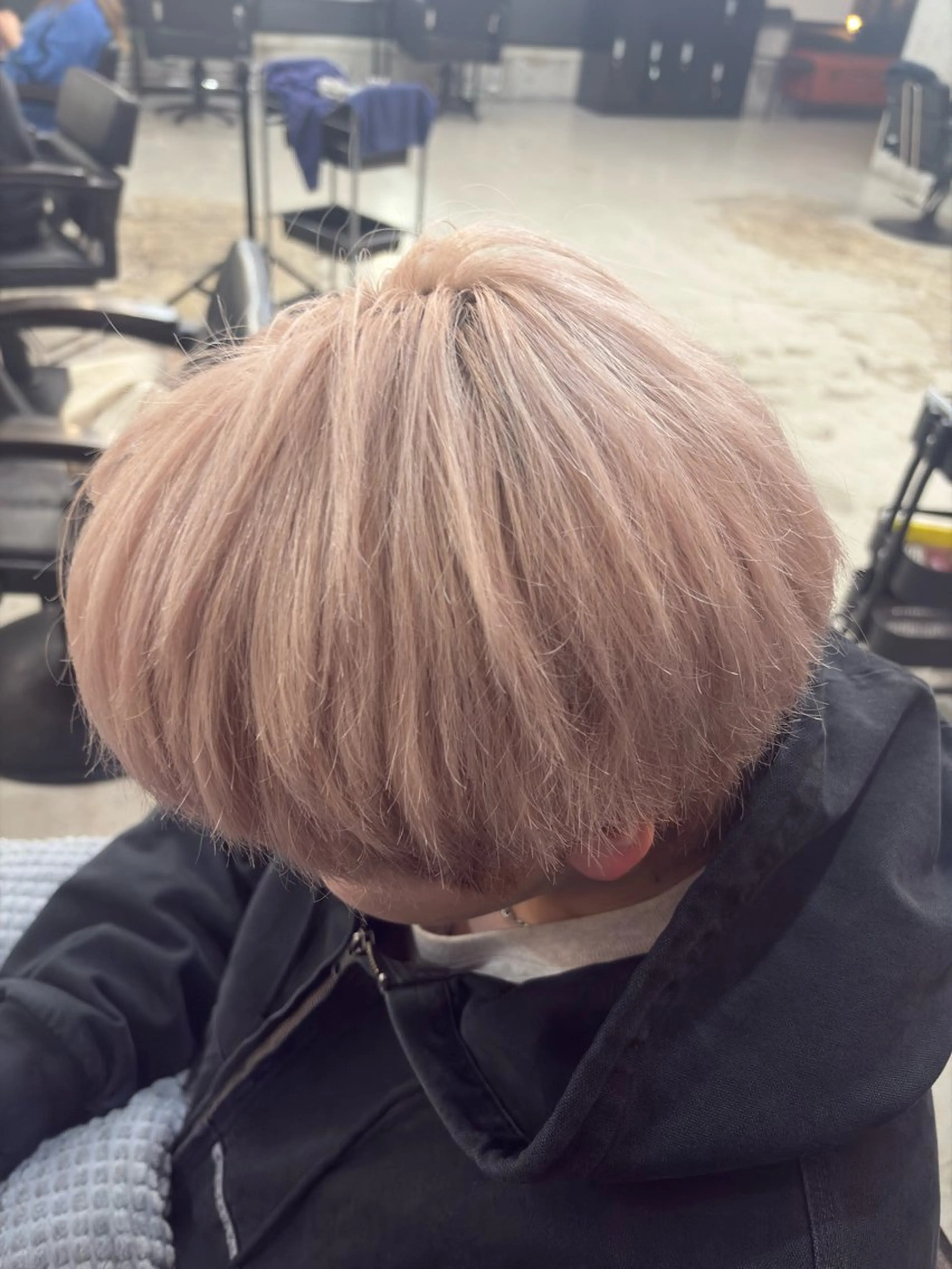 メンズ ヘアカラー 徳 拓身のヘアスタイル