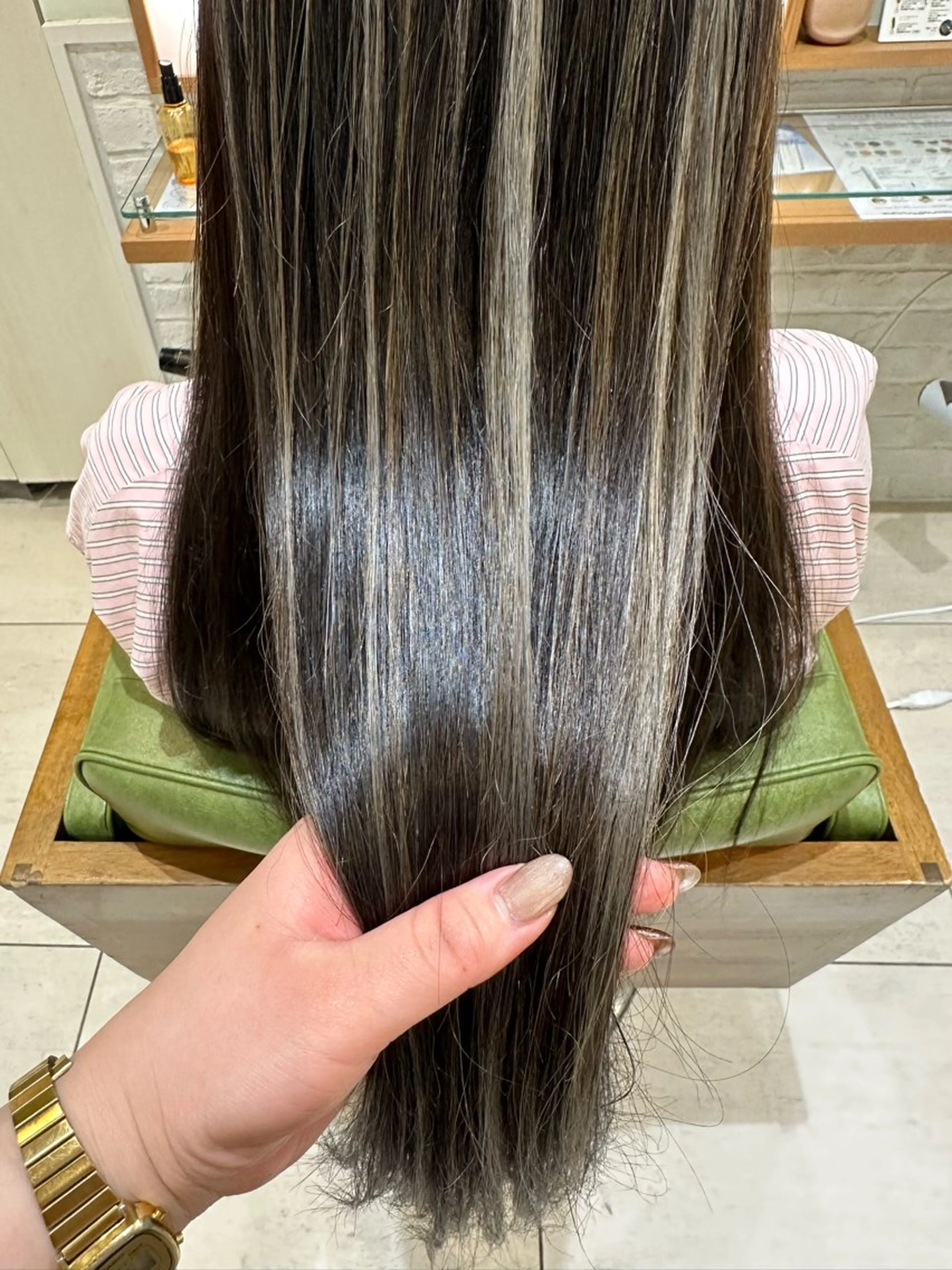 ロング カラー ハイライトカラー ハイライト 若林 美由希のヘアスタイル