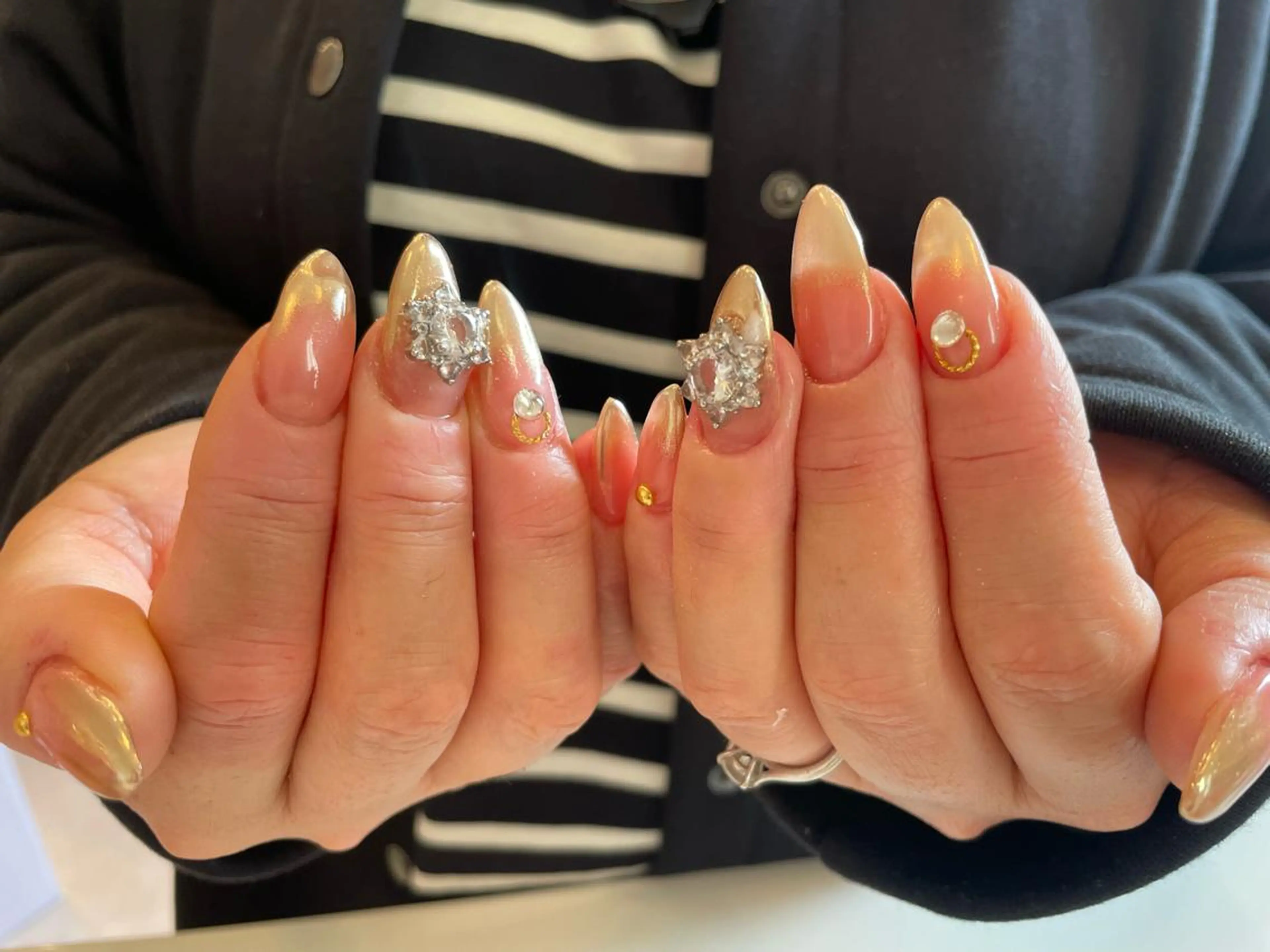 ネイル ♡ビジュール♡ NAIL &まつ毛のマツエク・マツパデザイン