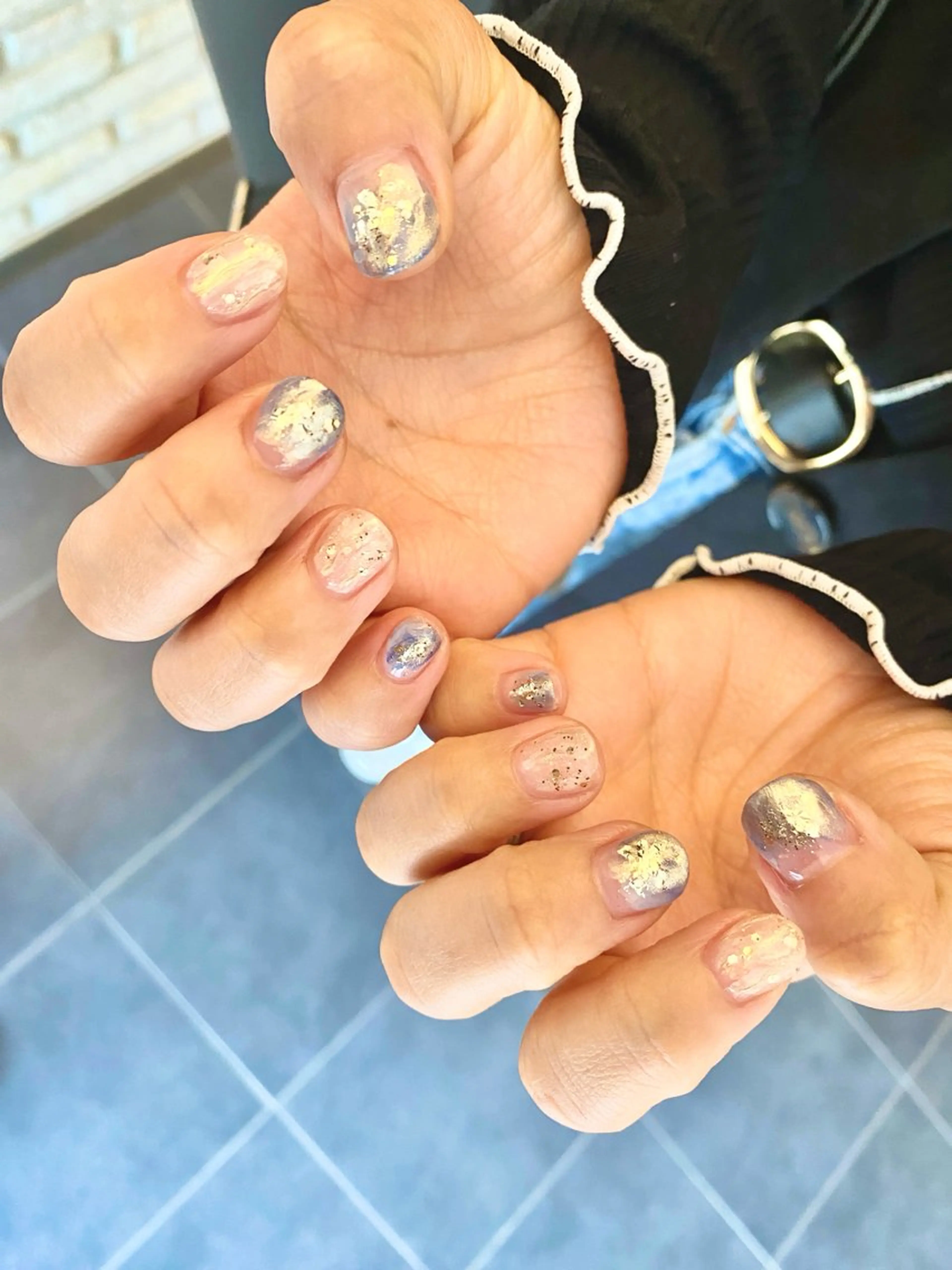 ネイル オーロラネイル ブルー 成人式 長さ出し フレンチネイル Lililas サロン&スクールのネイルデザイン