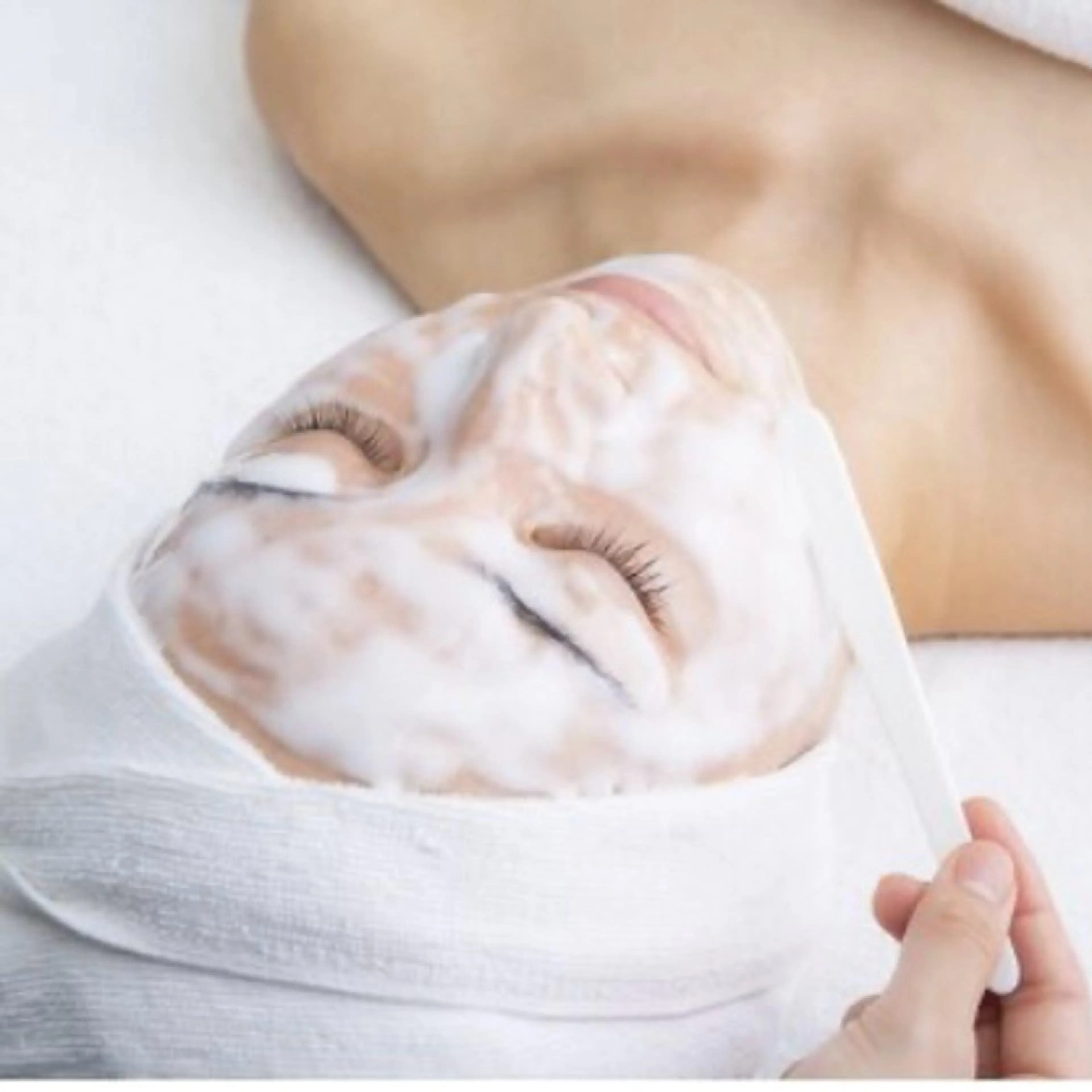 【デコルテマッサージ付き】炎症鎮静にはこれ！高濃度水素フェイシャル！ニキビ肌、毛穴開き、たるみ、小じわ撃退の写真