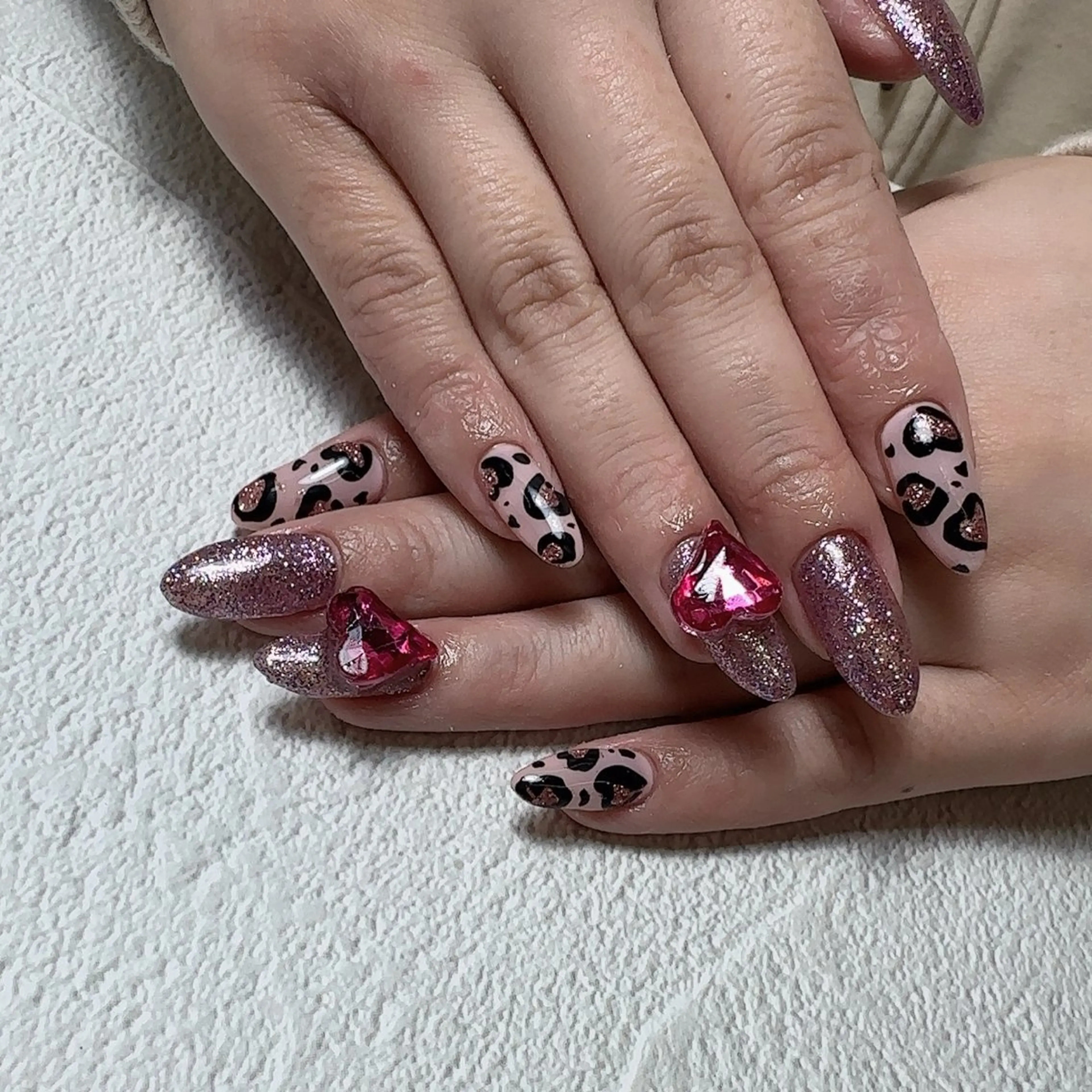 ネイル アートネイル ハート マグネットネイル 持ち込み ニュアンスネイル ハンドネイル Nailsalon Mimiy..♡のネイルデザイン