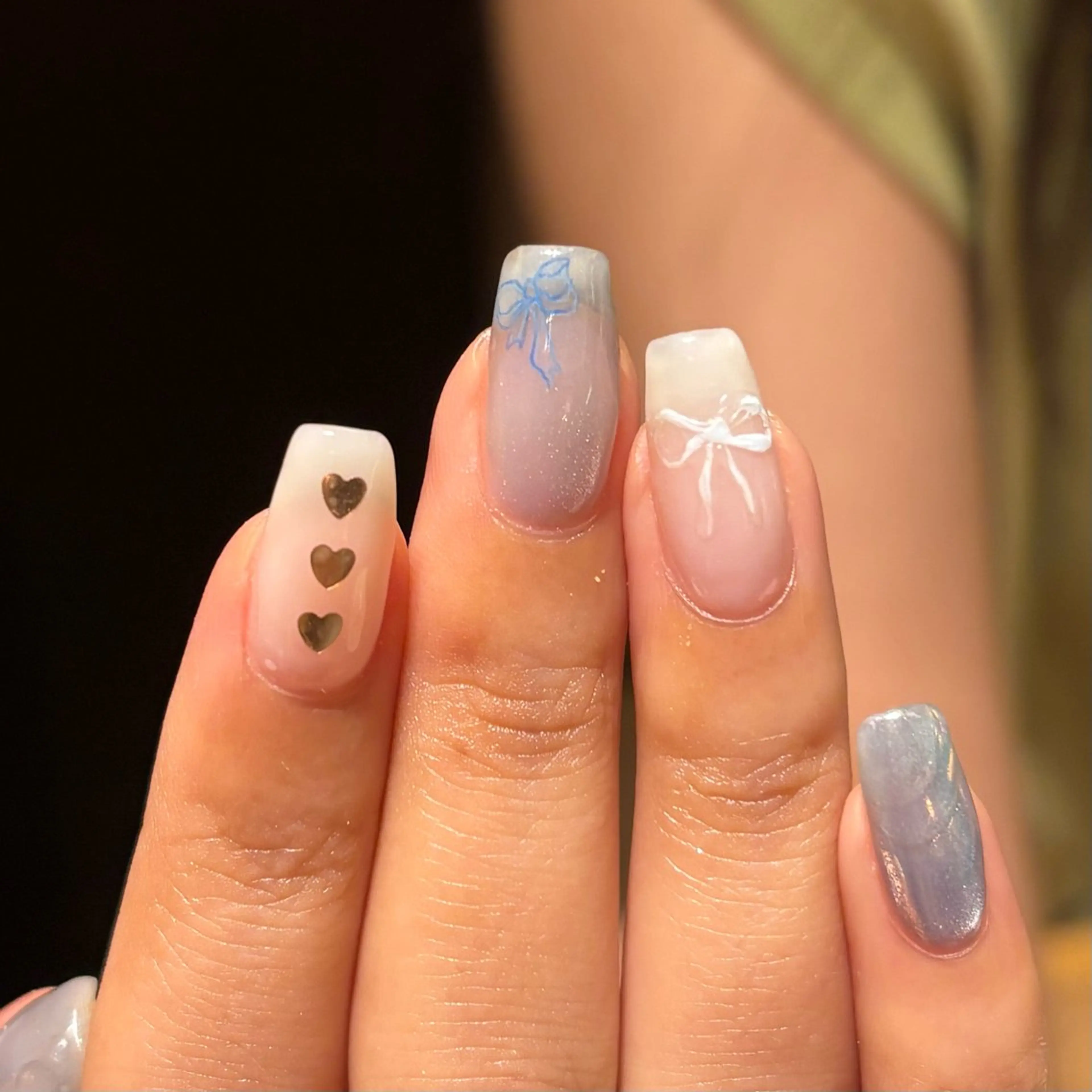 ネイル filonnail kana 🐈‍⬛のネイルデザイン