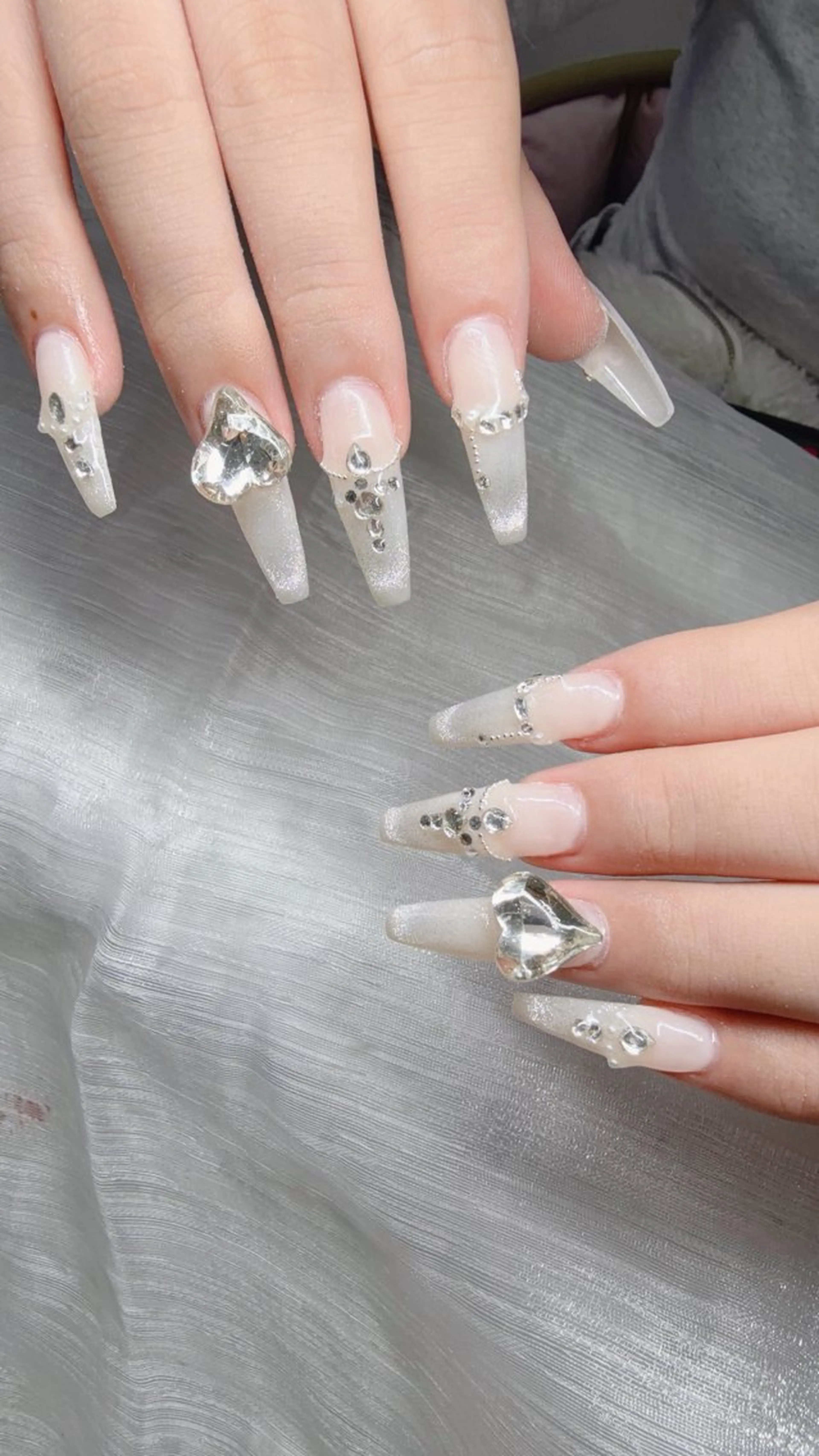 ネイル ハンドネイル Lee Nailsのネイルデザイン