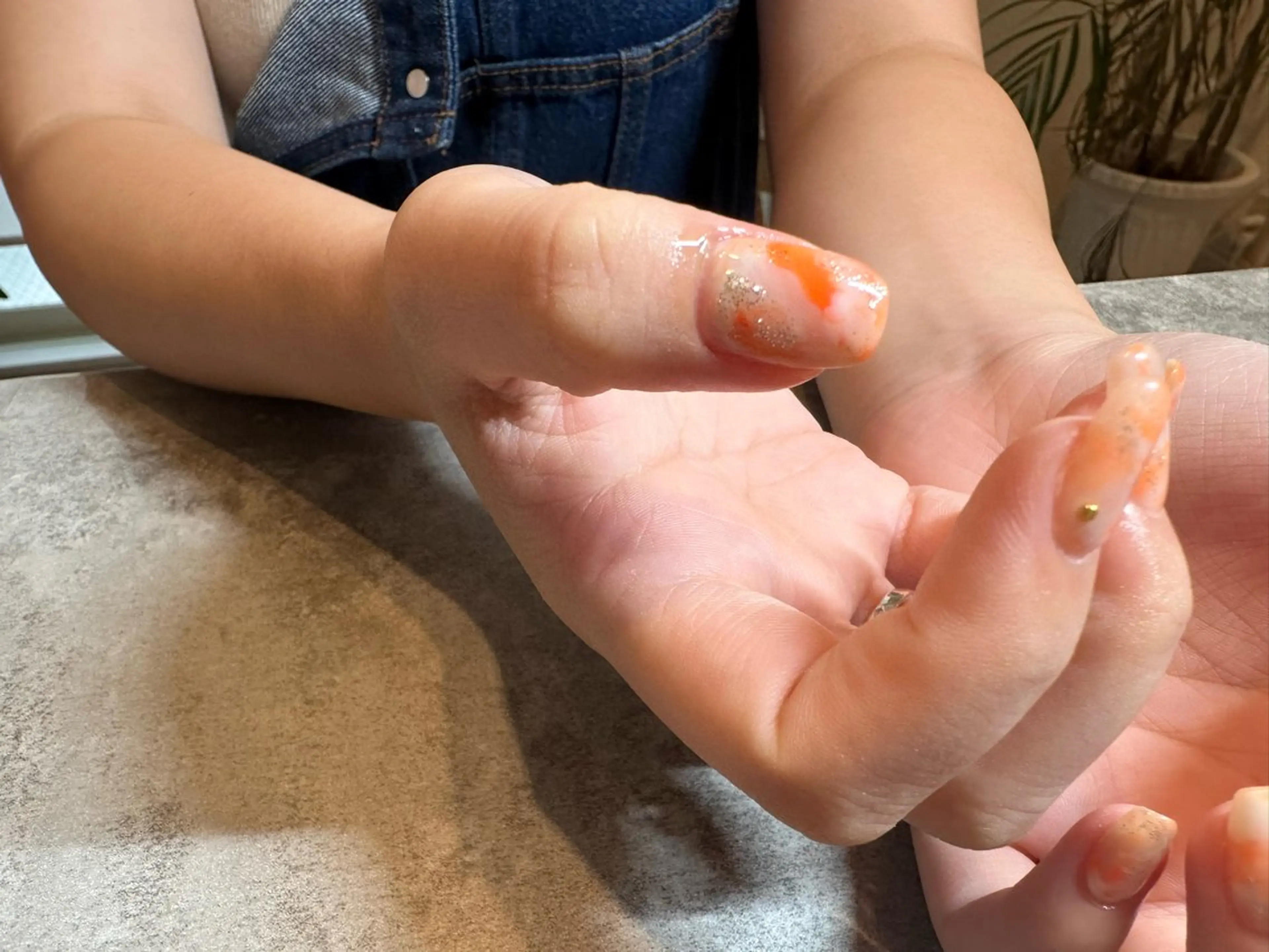 ネイル ニュアンスネイル ハンドネイル ネイルサロン Lafuのネイルデザイン