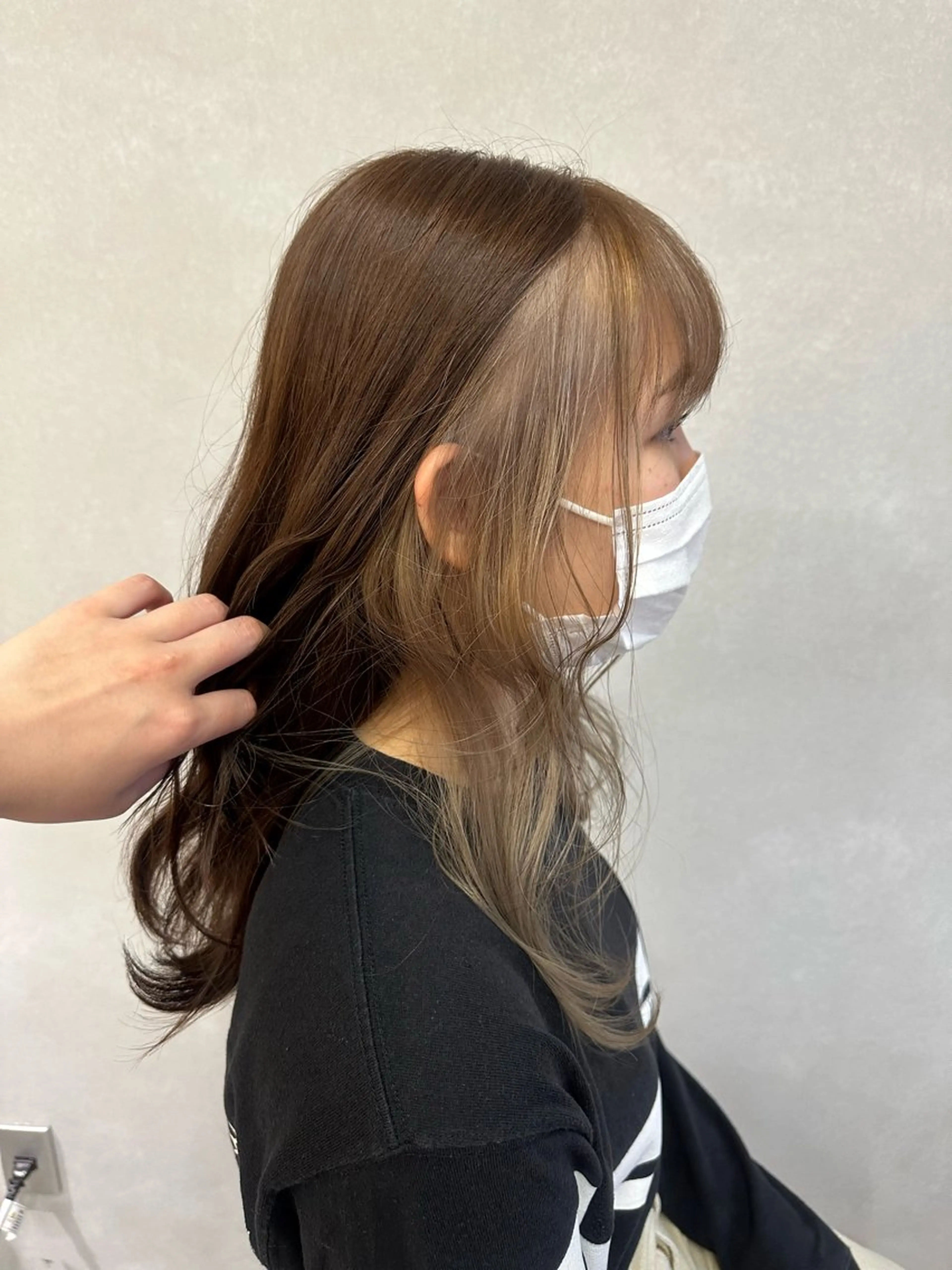 カラー 谷山 葵のヘアスタイル