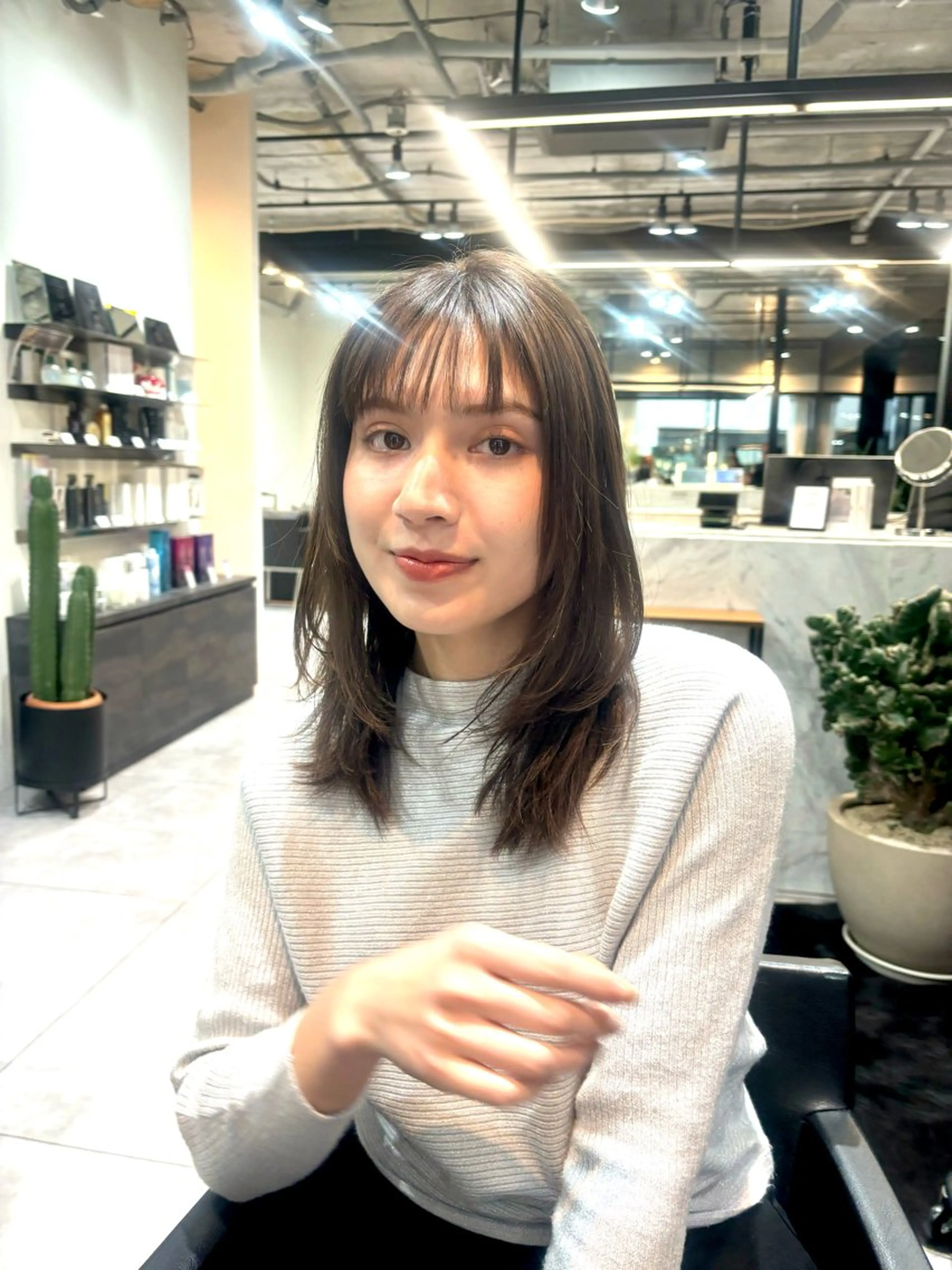 ミディアム 小田 桜のヘアスタイル