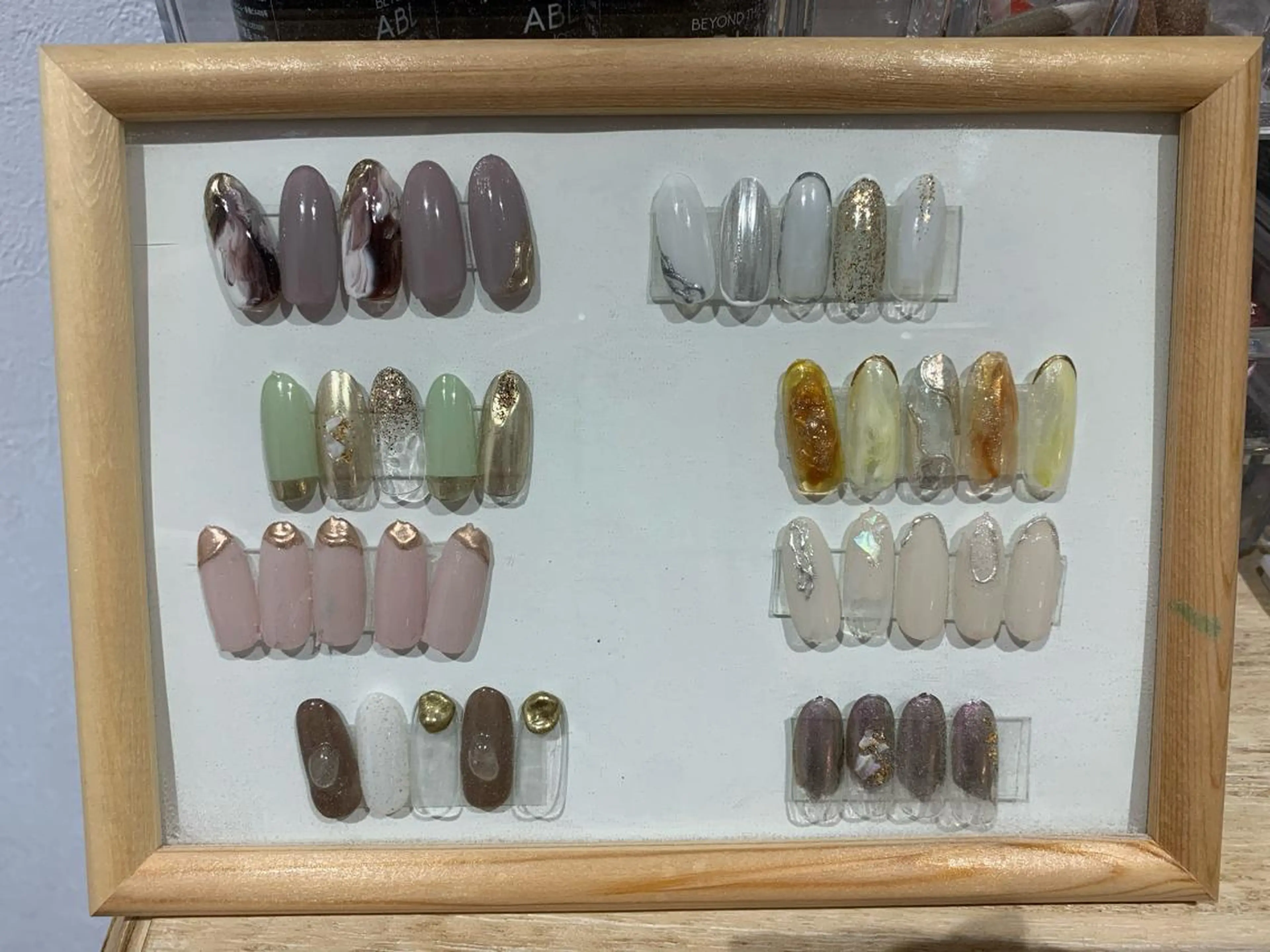 ネイル シンプルネイル マキノ ユイのネイルデザイン