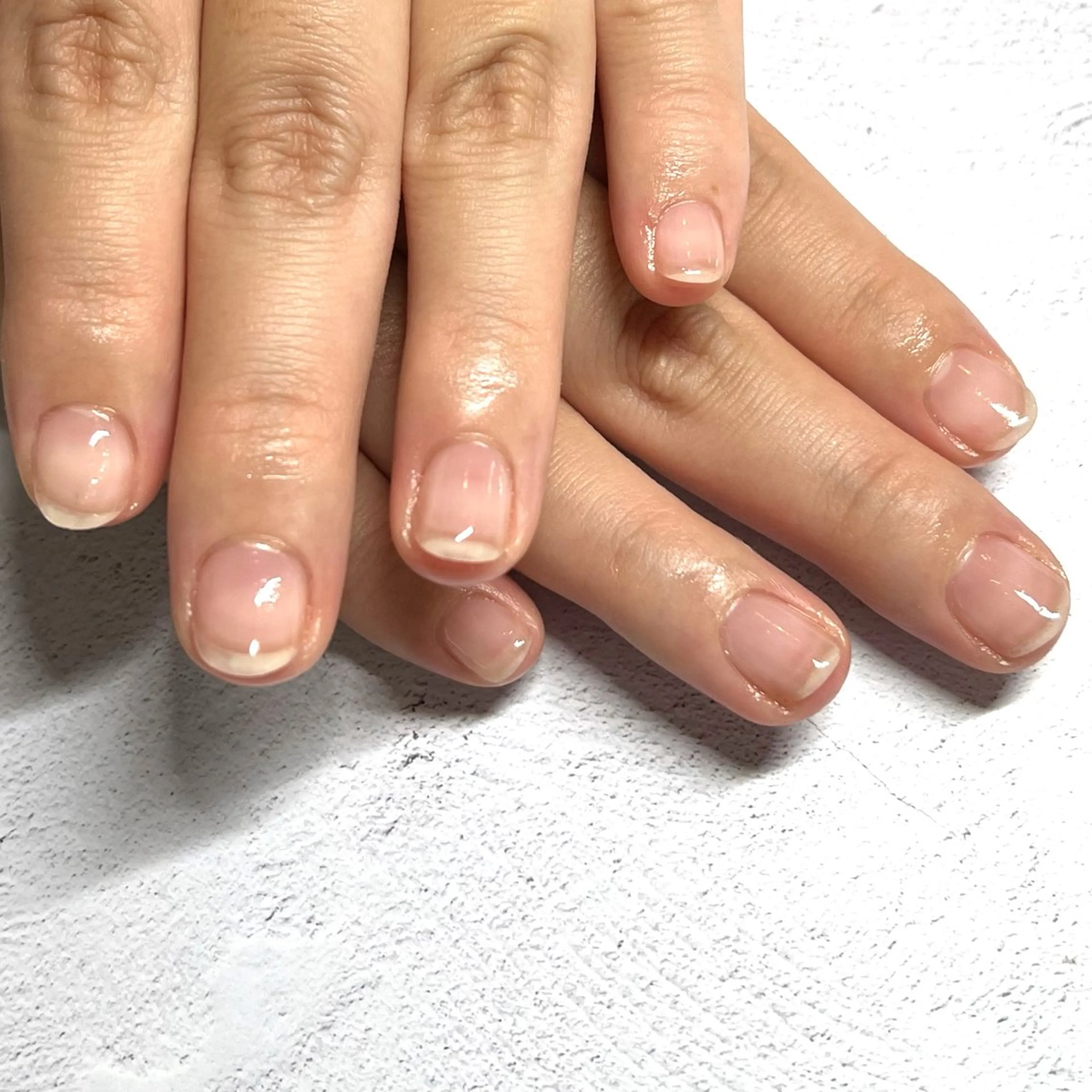 ハンドケア、クリアネイルの写真