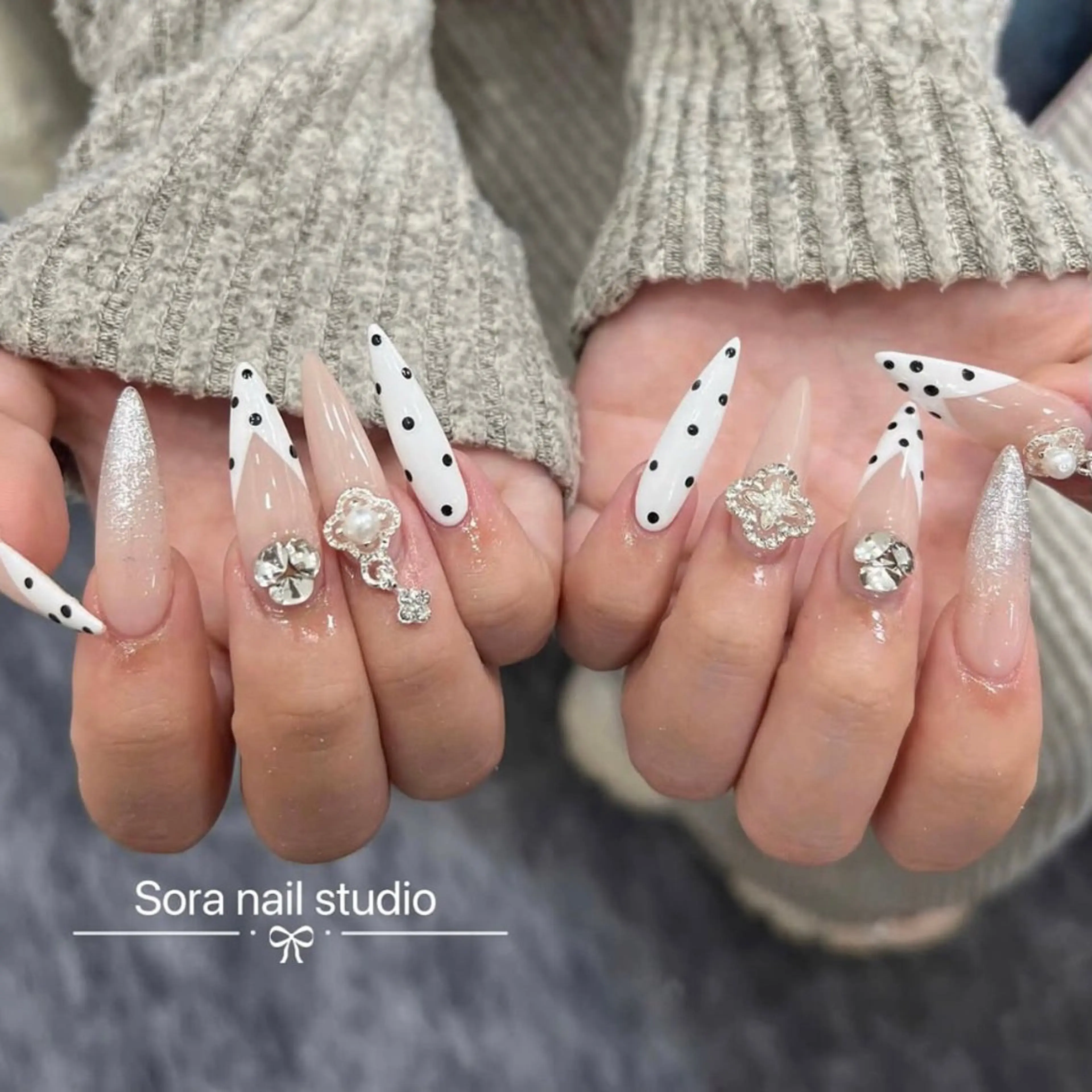ネイル オーロラネイル ボルドー ブラウン 氷ネイル・うるうるネイル キラキラネイル ハンドネイル Sora  Nail 長さ出し専門店のネイルデザイン
