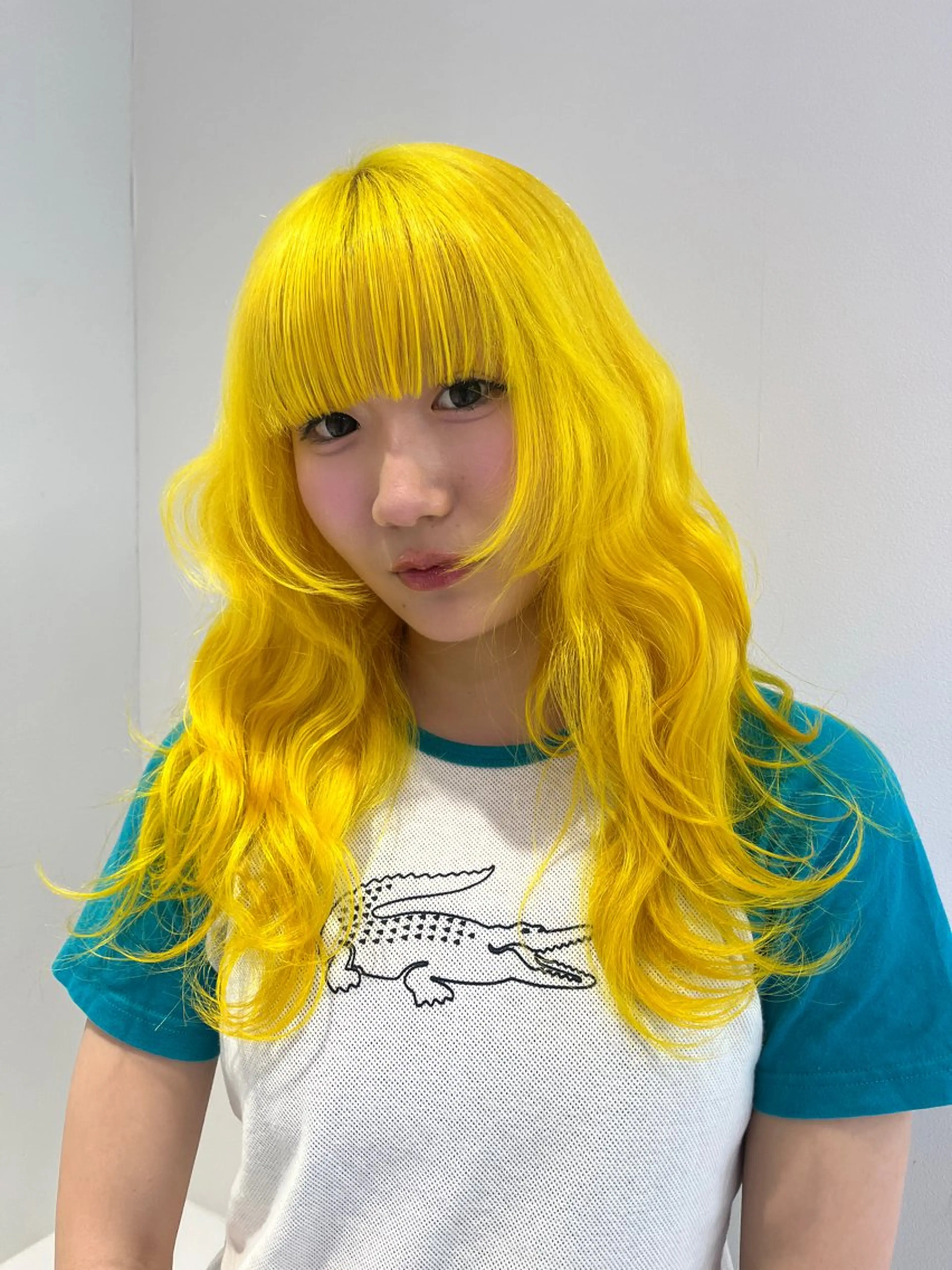 セミロング カラー ブリーチ レイヤーカット 栄/ミルクティー/ ベージュ/リホナ🧸のヘアスタイル