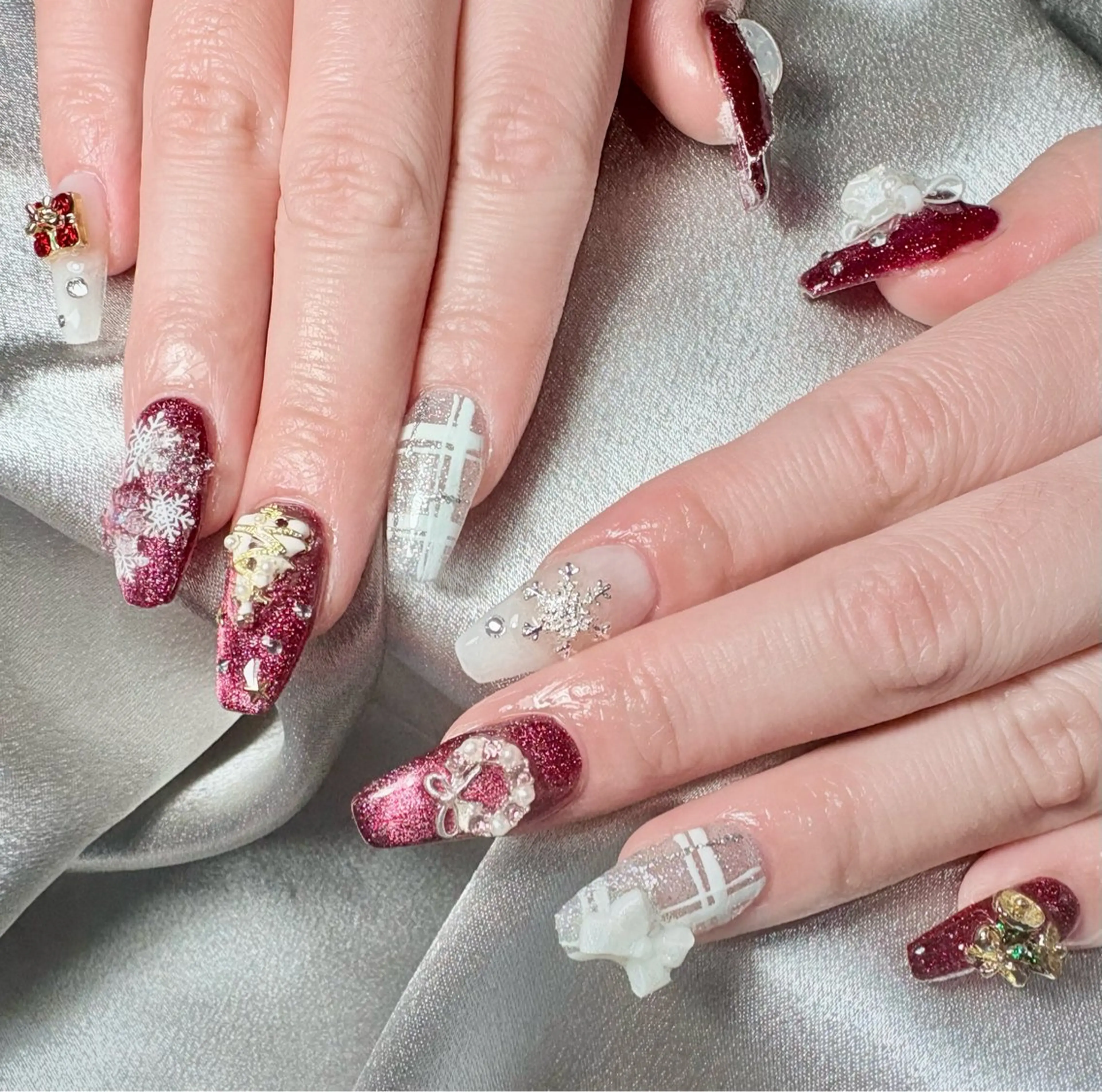 ネイル ハンドネイル 山科駅徒歩3分❣️ 代表　紗恵子のネイルデザイン