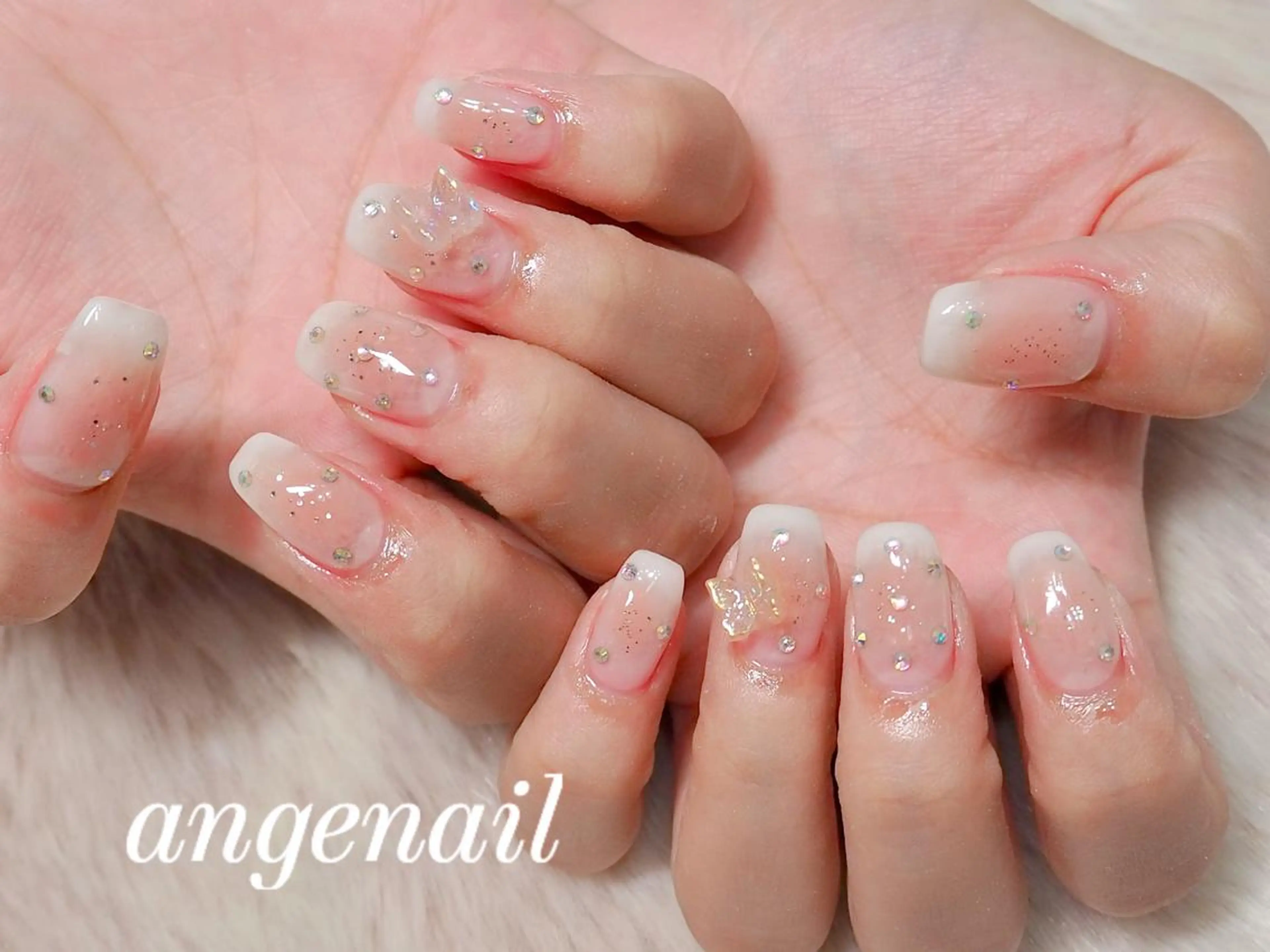 ネイル ハンドネイル オーナーネイリスト MAKIのネイルデザイン