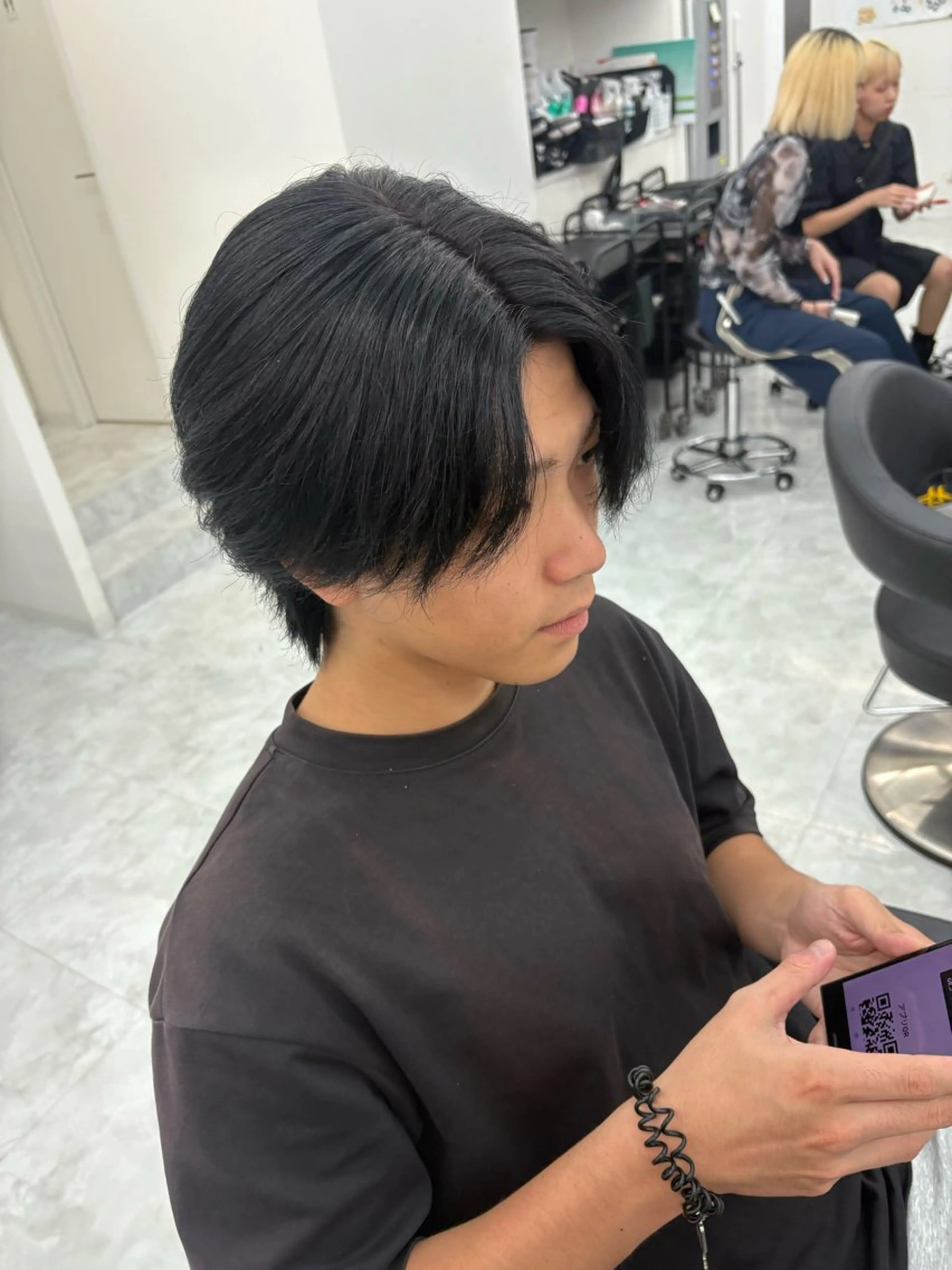 メンズ ハイトーン/透明感 艶カラー/SAKI‎のヘアスタイル