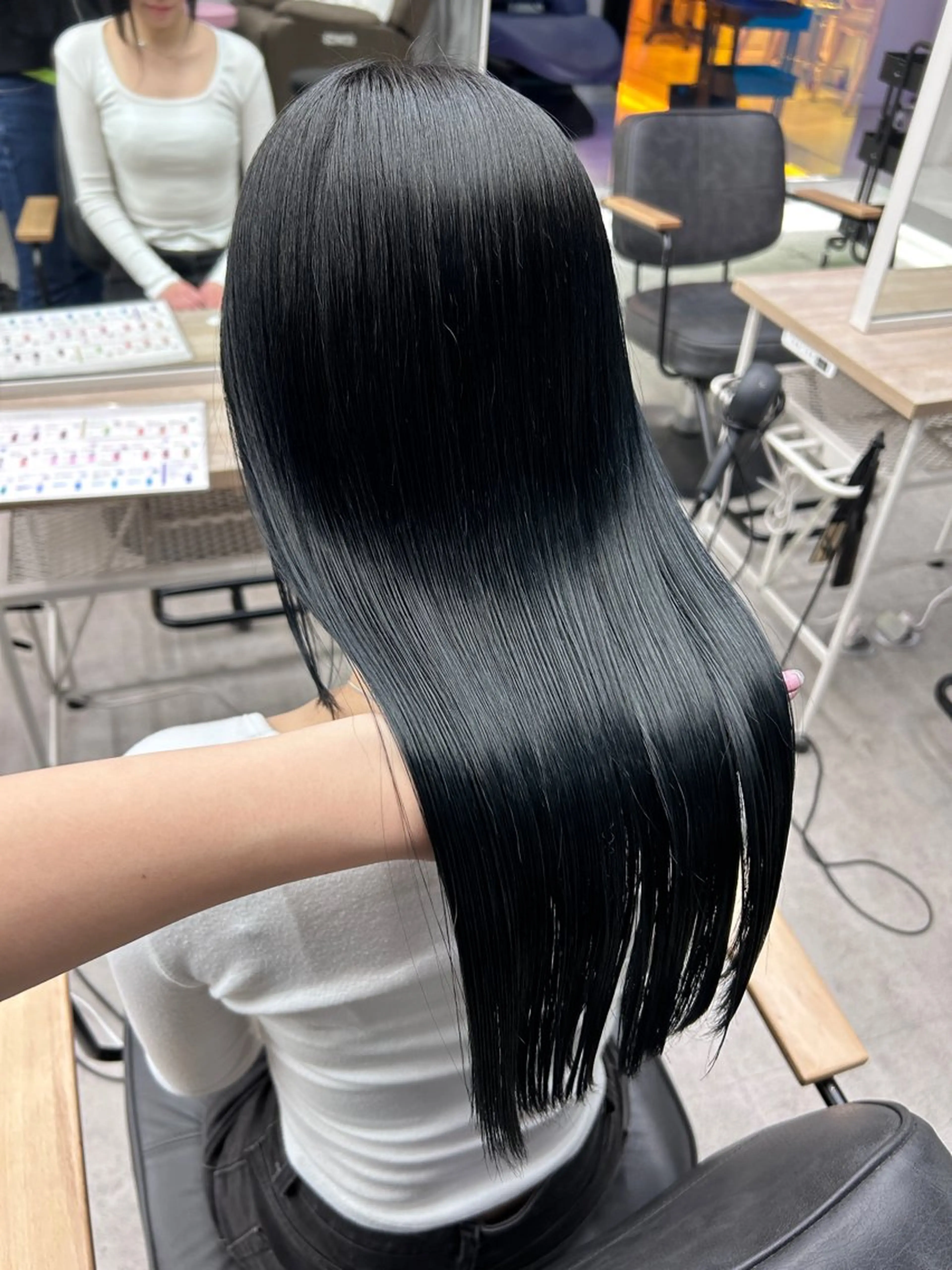 ロング カラー ヘアカラー トリートメント 透明感ツヤカラー/ アイリスト/ゆきなのマツエク・マツパデザイン