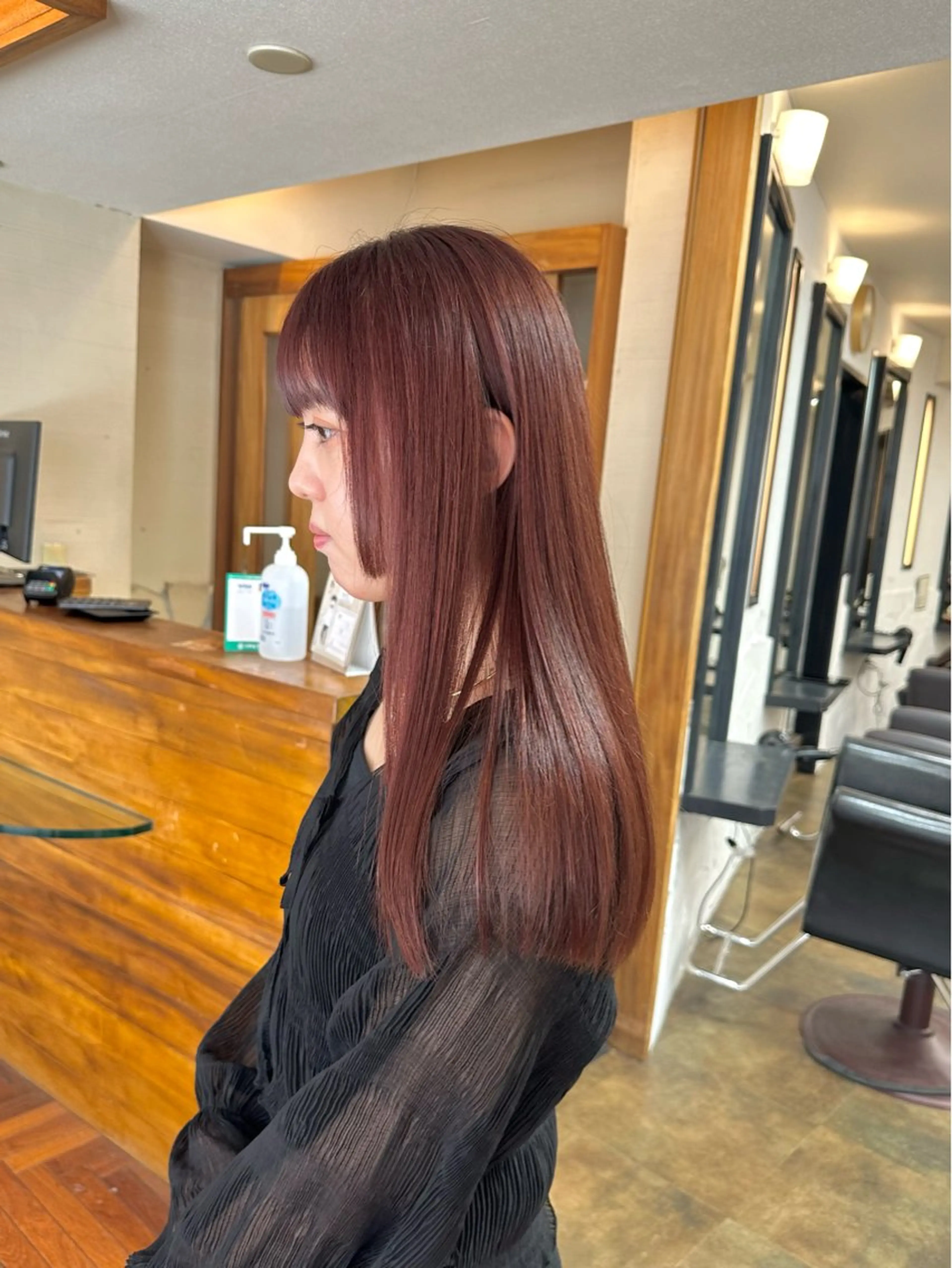セミロング カラー ブリーチ ラベンダーカラー ブリーチなしカラー ピンクカラー ピンクラベンダー 矢野 晃平のヘアスタイル