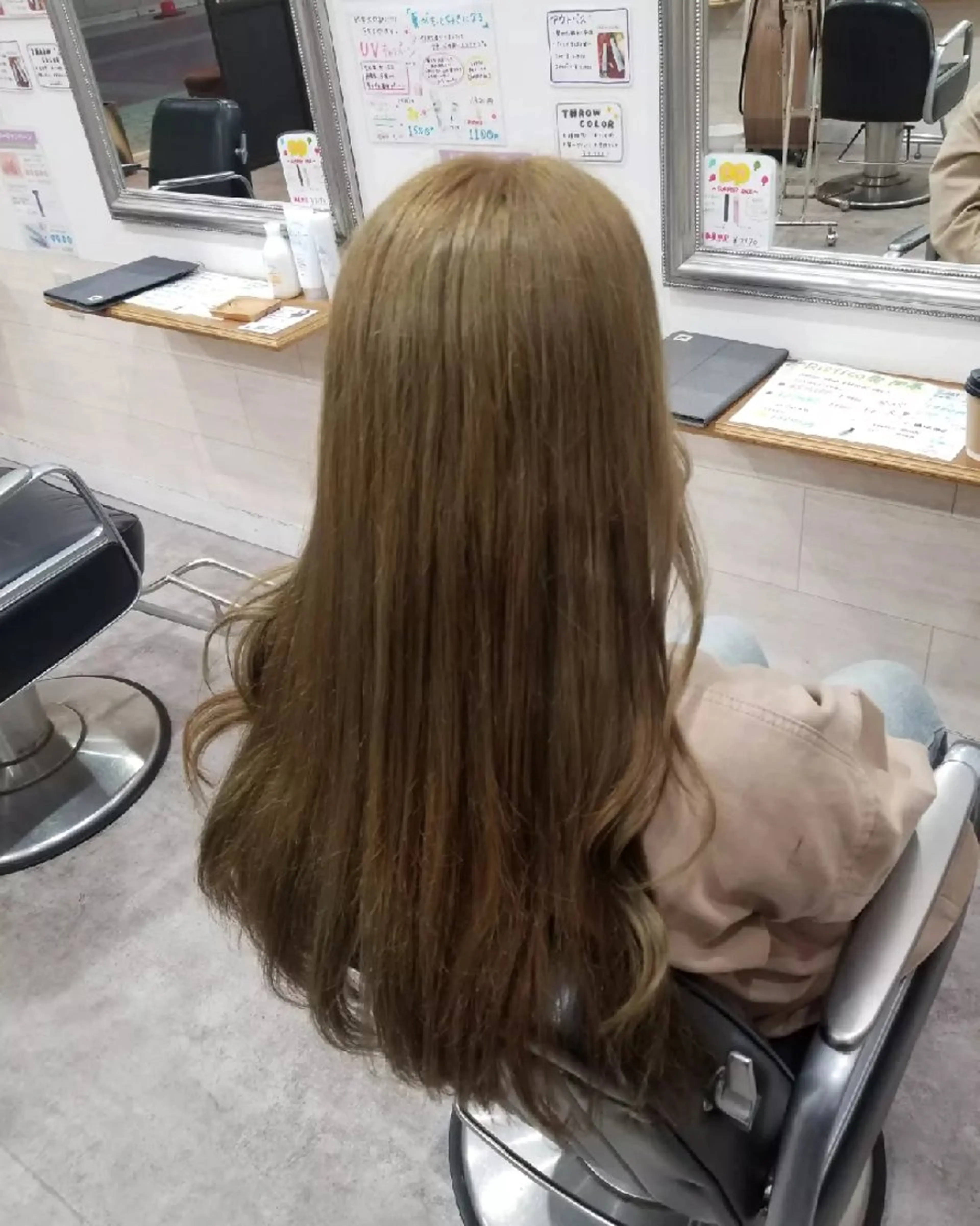 カラー 暖色🍎透明感カラー 🩵小林かりんのヘアスタイル