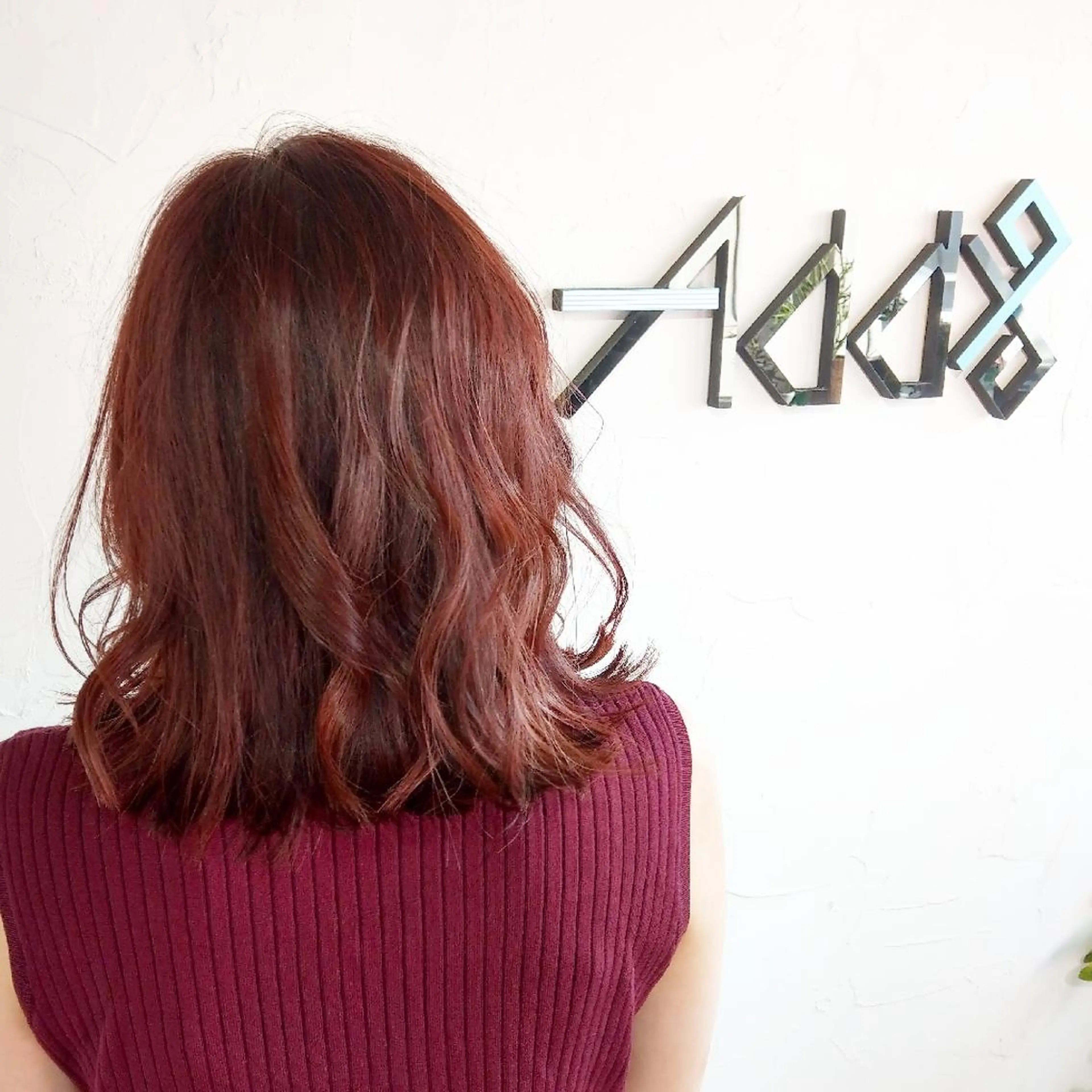 ミディアム カラー ヘアアレンジ パーマ カシス インナーカラー ピンクカラー トリートメント 酸熱トリートメント ヘアカラー トリートメント ヘッドスパ Add9 柳田健登のヘアスタイル