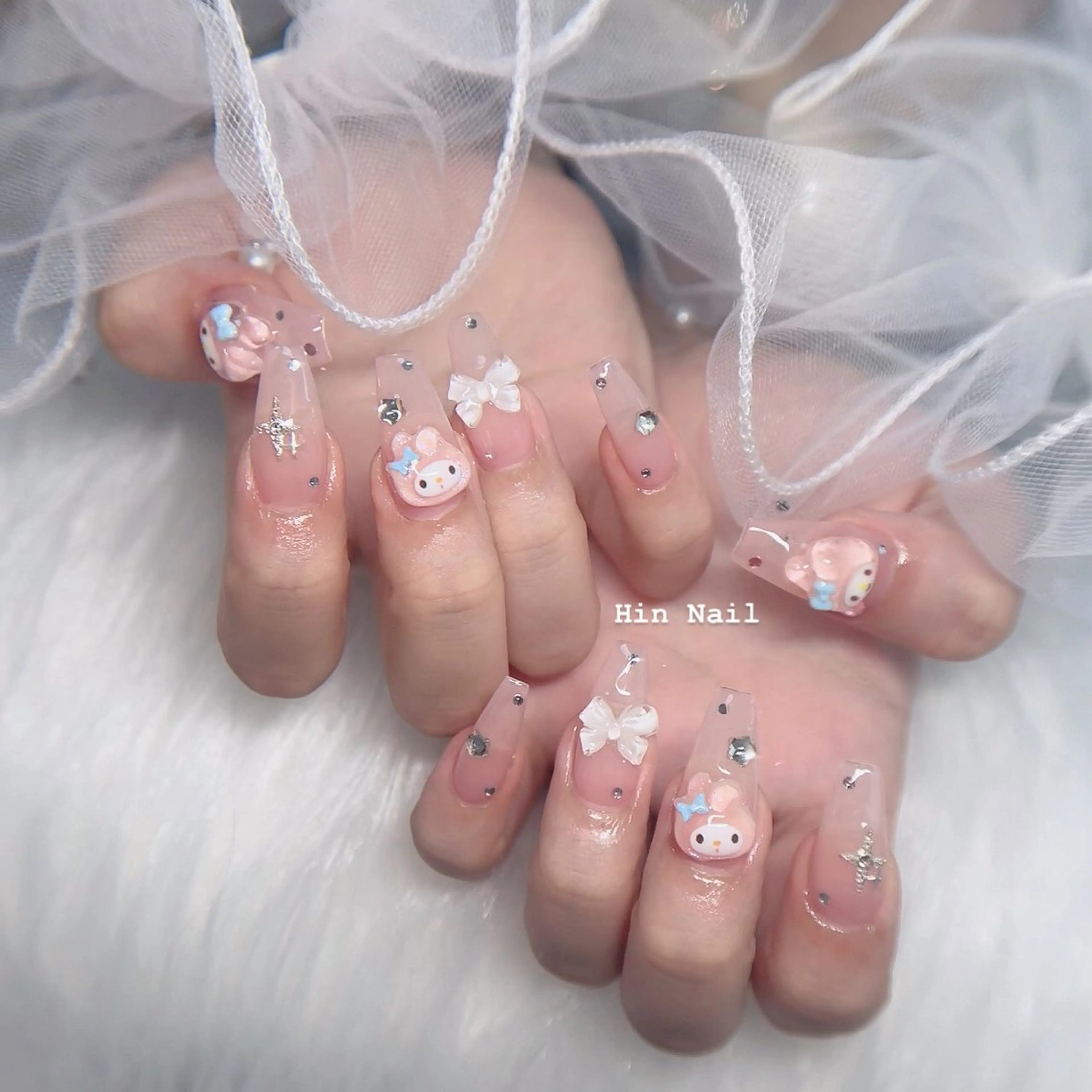 ネイル ハンドネイル Hin Nailsのネイルデザイン