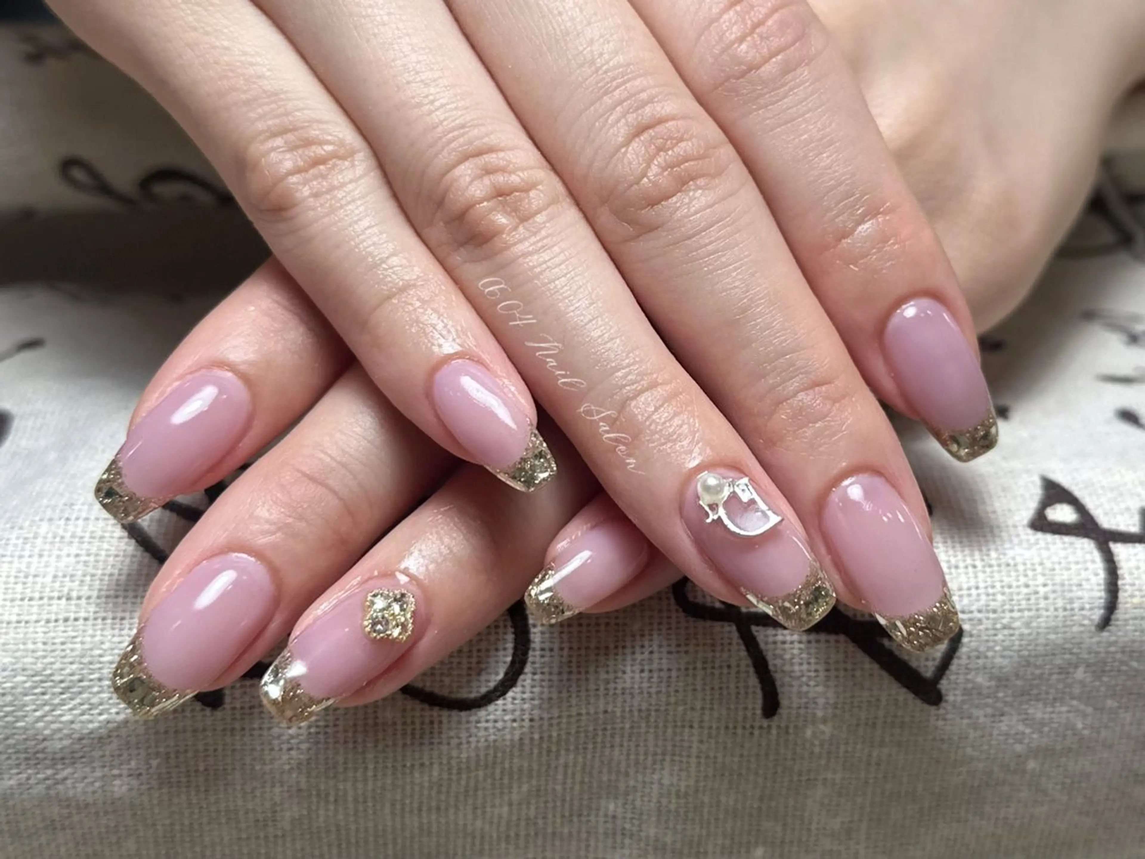 ネイル ishiro 🍂のネイルデザイン