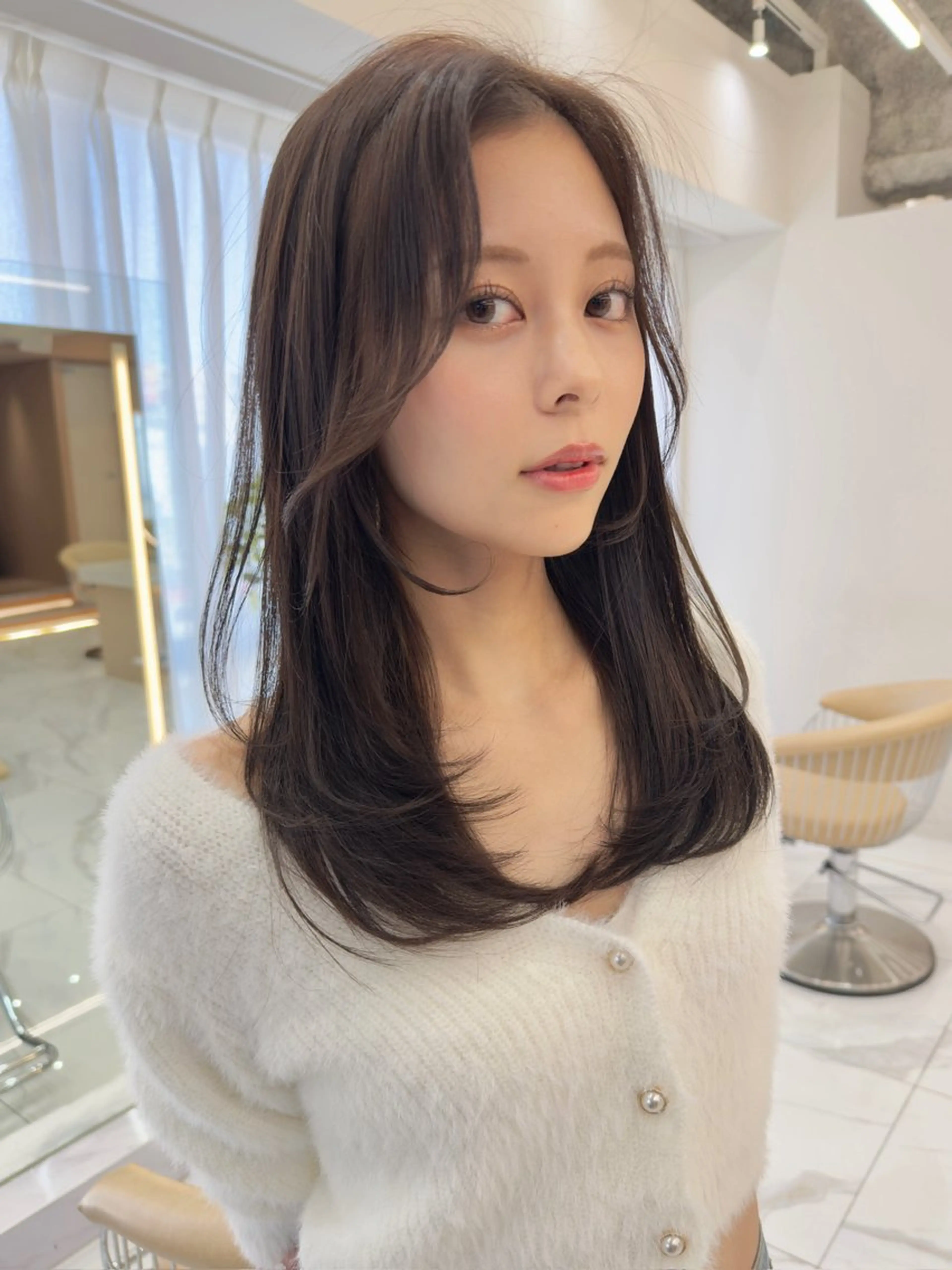 セミロング カラー カット ヘアカラー トリートメント レイヤー❣️縮毛矯 川村利幸のヘアスタイル