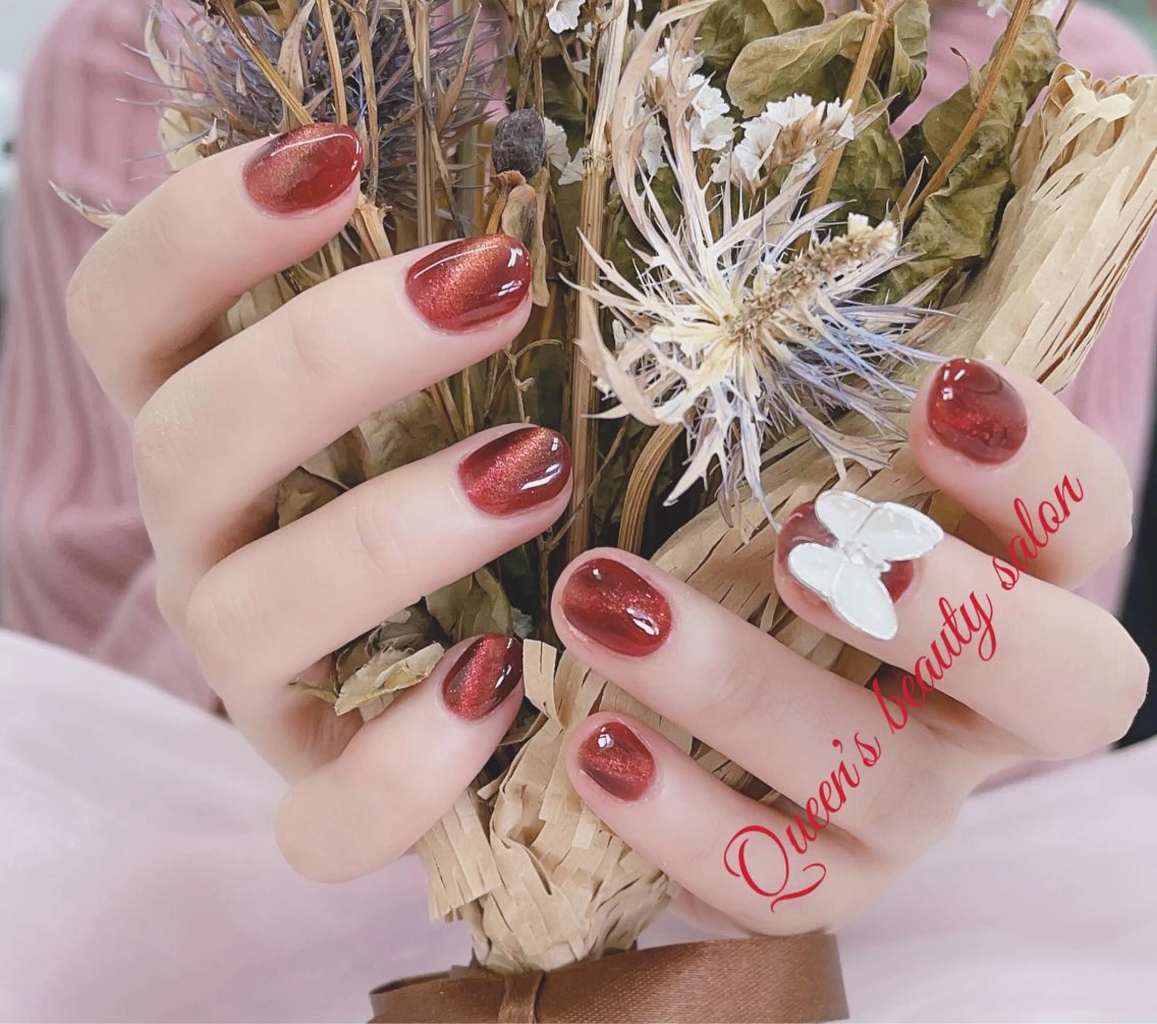 ネイル ハンドネイル Queens ciciのネイルデザイン