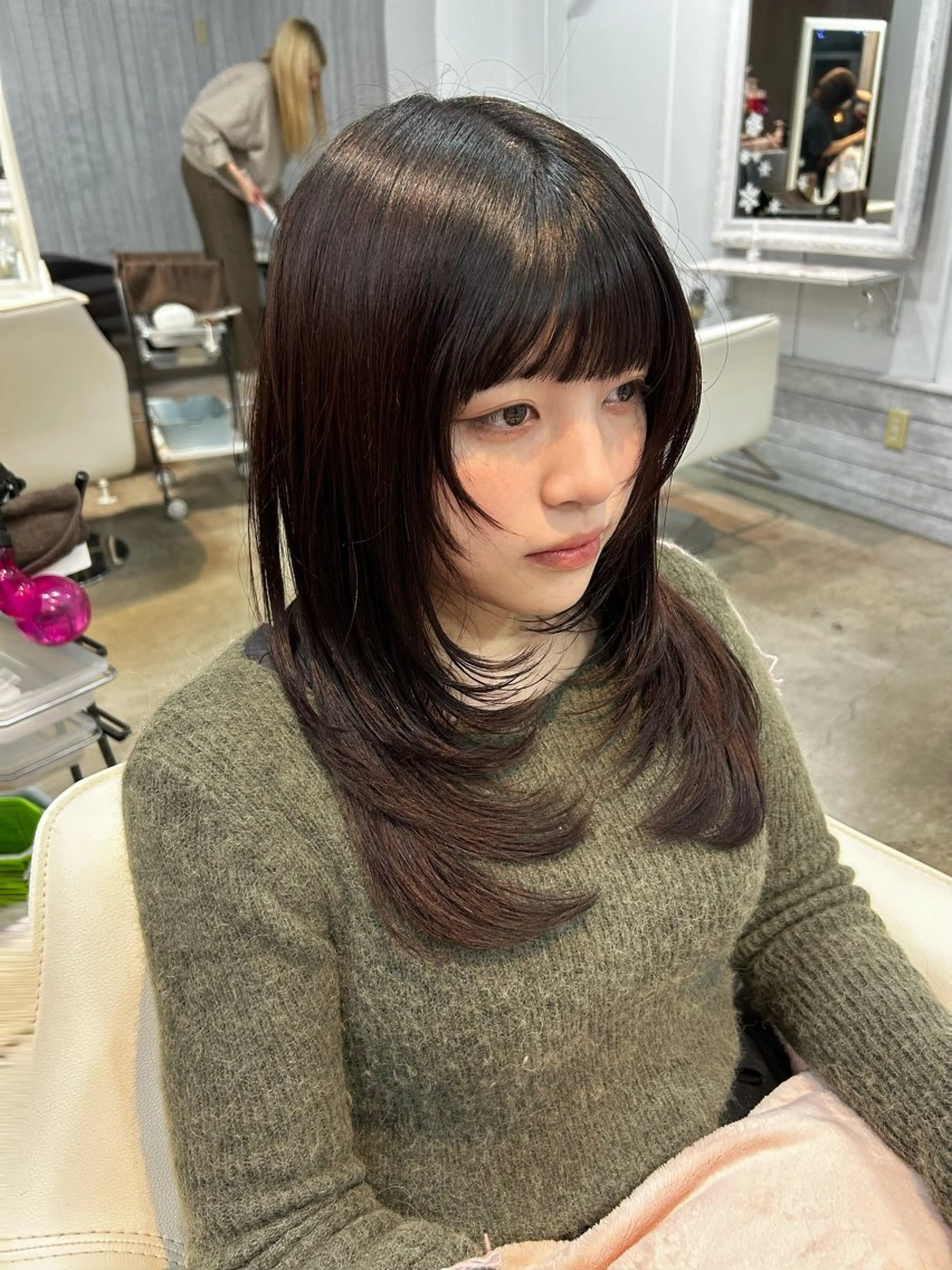 【ミニモ💖限定価格✨佐藤葵指名】⚜️顔まわりレイヤーカット🔱似合わせカット🌻ミディアム​〜​ロングの写真