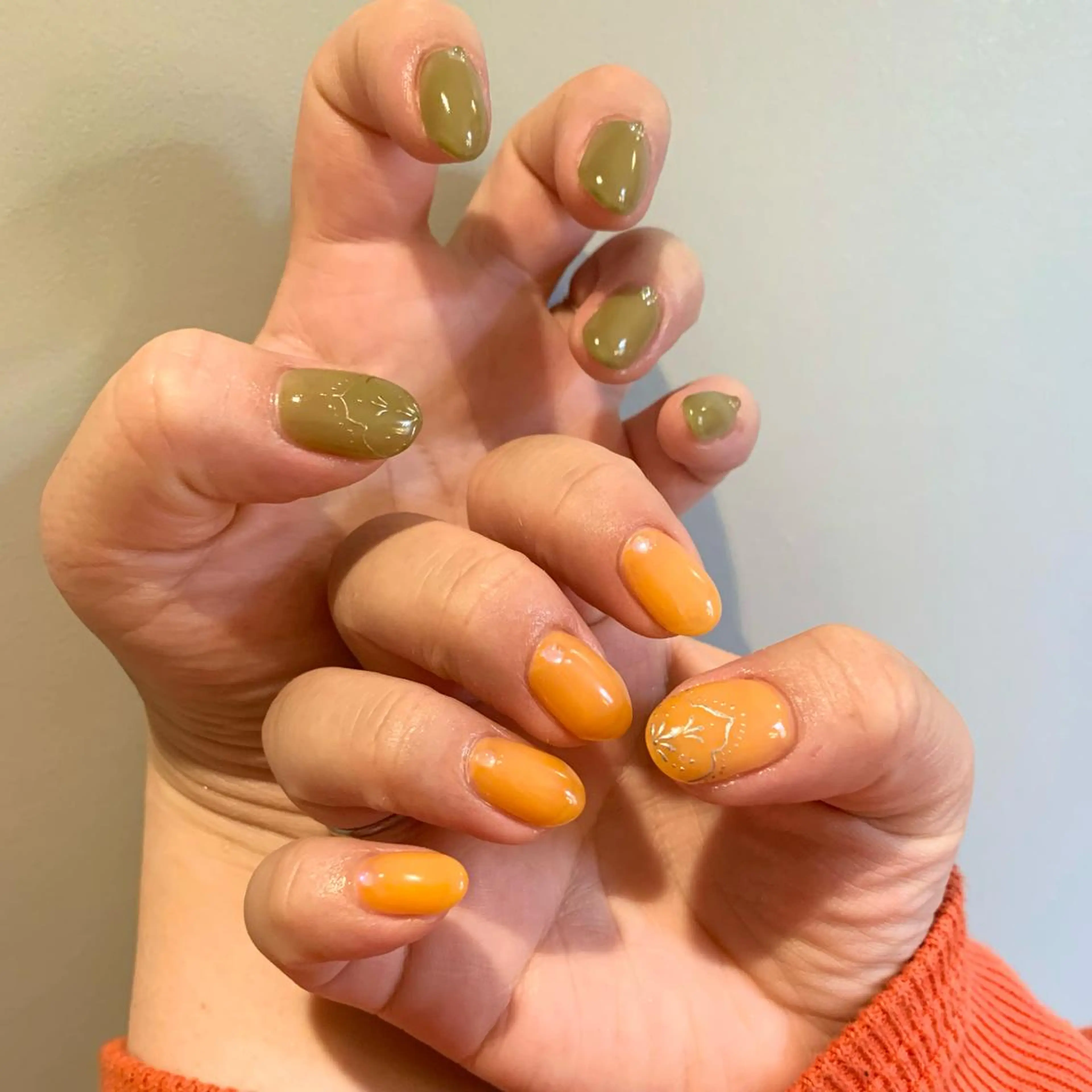 ネイル ストーンネイル ウシク ミユキのネイルデザイン