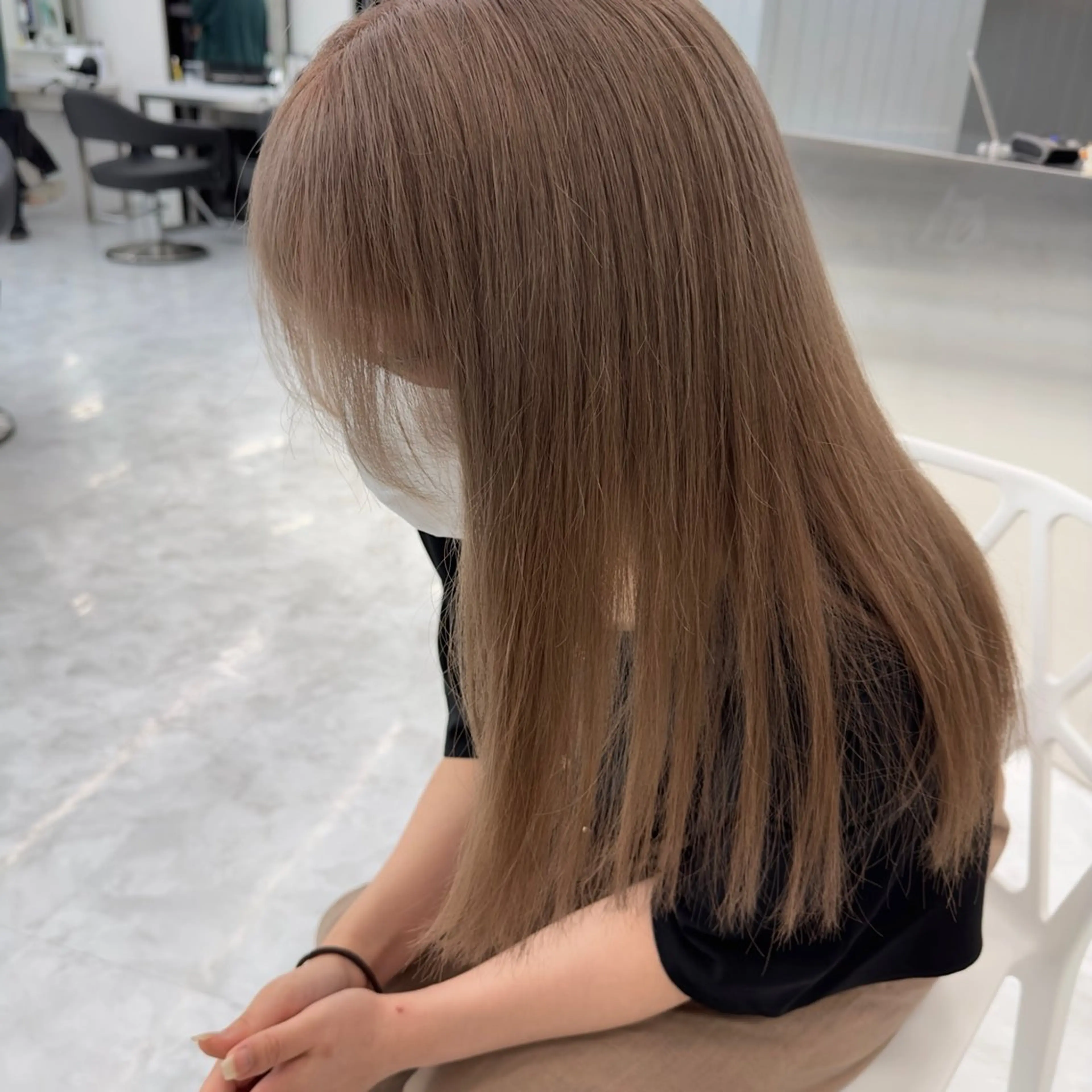 セミロング カラー レイヤーダブルカラー KYON店長のヘアスタイル