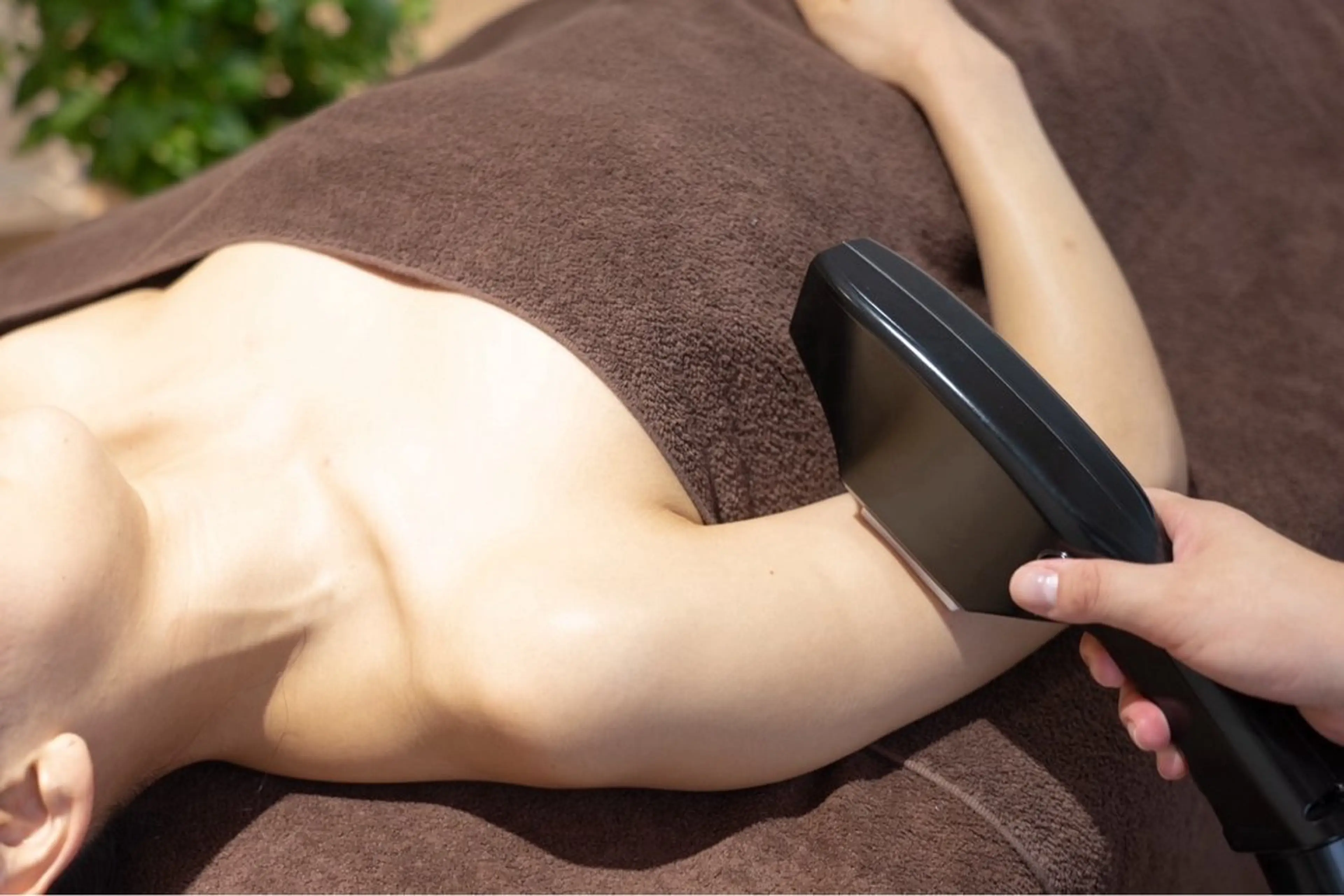 【初回限定】期間限定　研修価格🎉女性「うで」（ひじ下•指）脱毛モデル様募集！保湿ジェルでお仕上げ✨ツルツル肌目指しますの写真