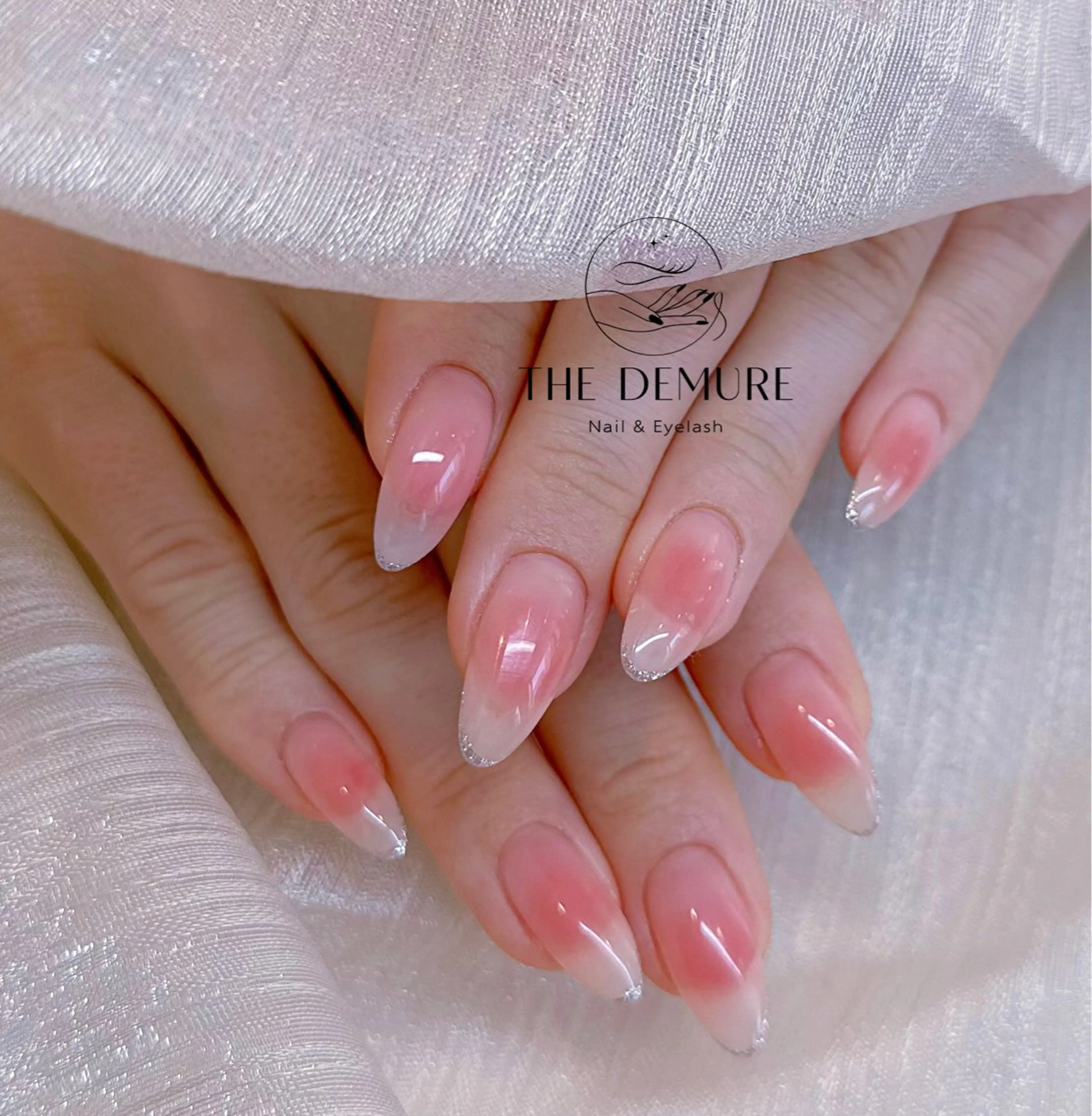 期間限定【ハンド】ワンホン　チークネイルの写真