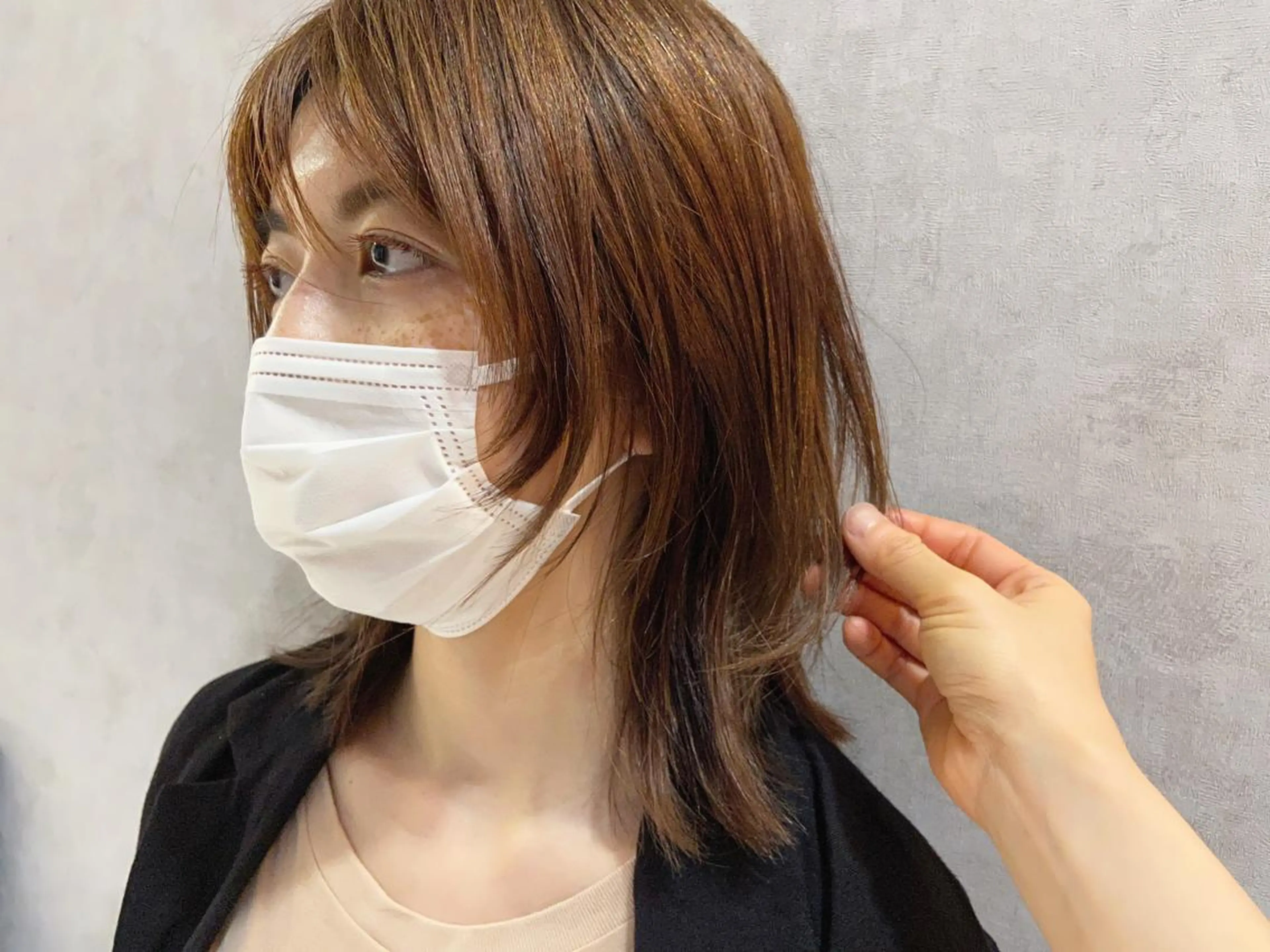 ミディアム カラー ヘアアレンジ ウルフカット カット ヘアカラー トリートメント ヘッドスパ 小田 莉加子のヘアスタイル