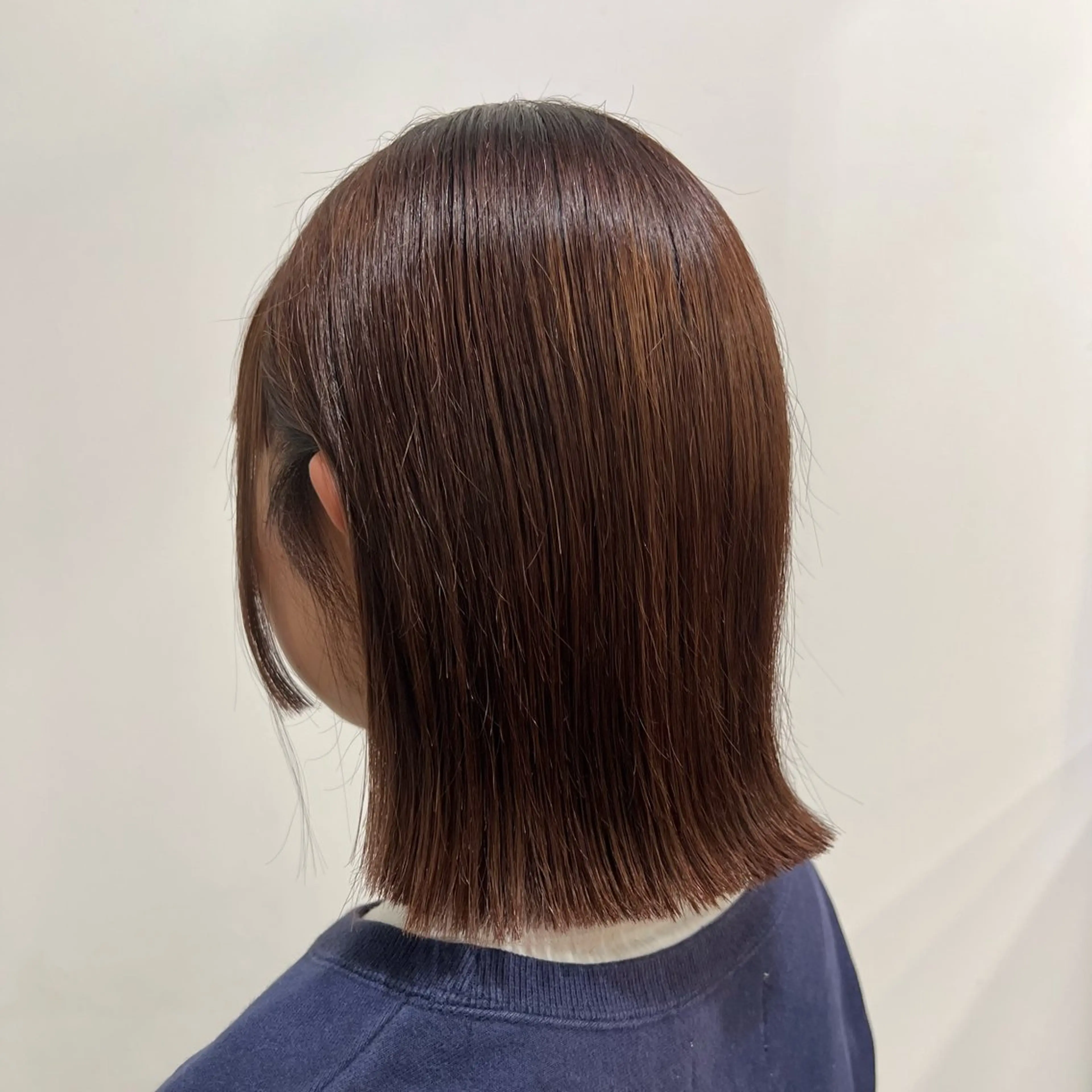 ミディアム ボブ ワタナベ モカ🦢ダブルカラーのヘアスタイル
