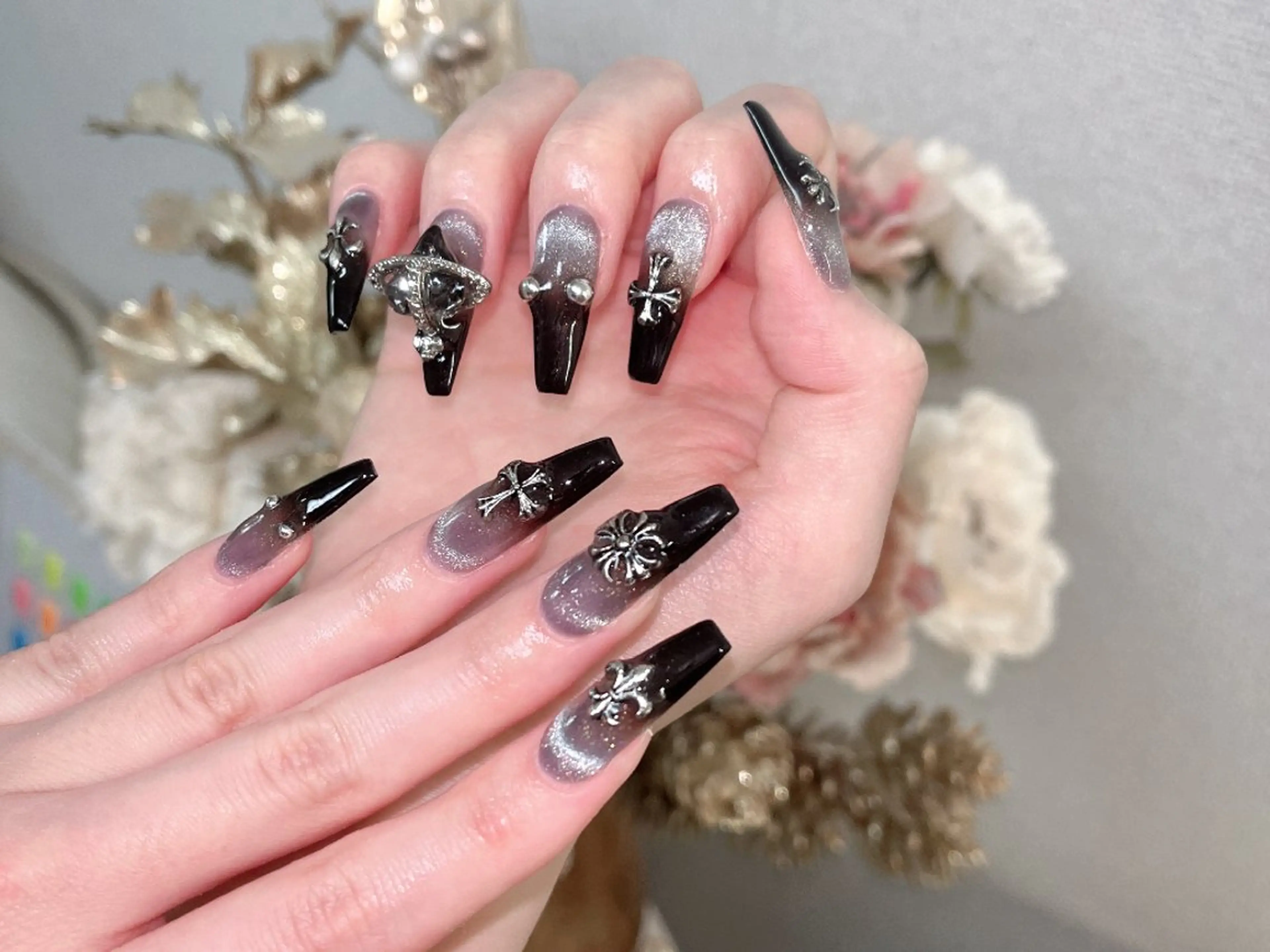 ネイル グロー ネイルのネイルデザイン