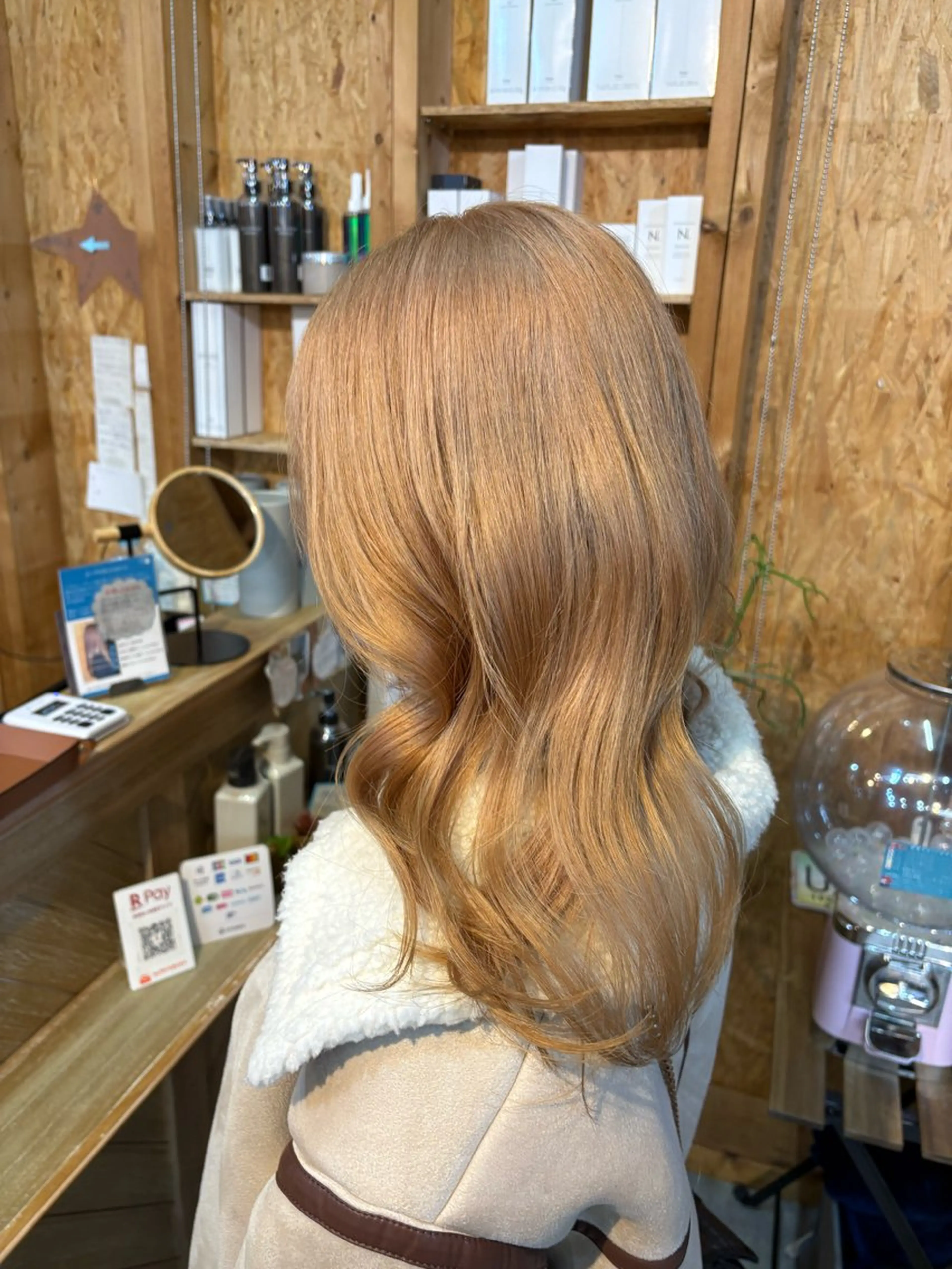 カラー まろみ暖色×ボブ ×chia🕯のヘアスタイル