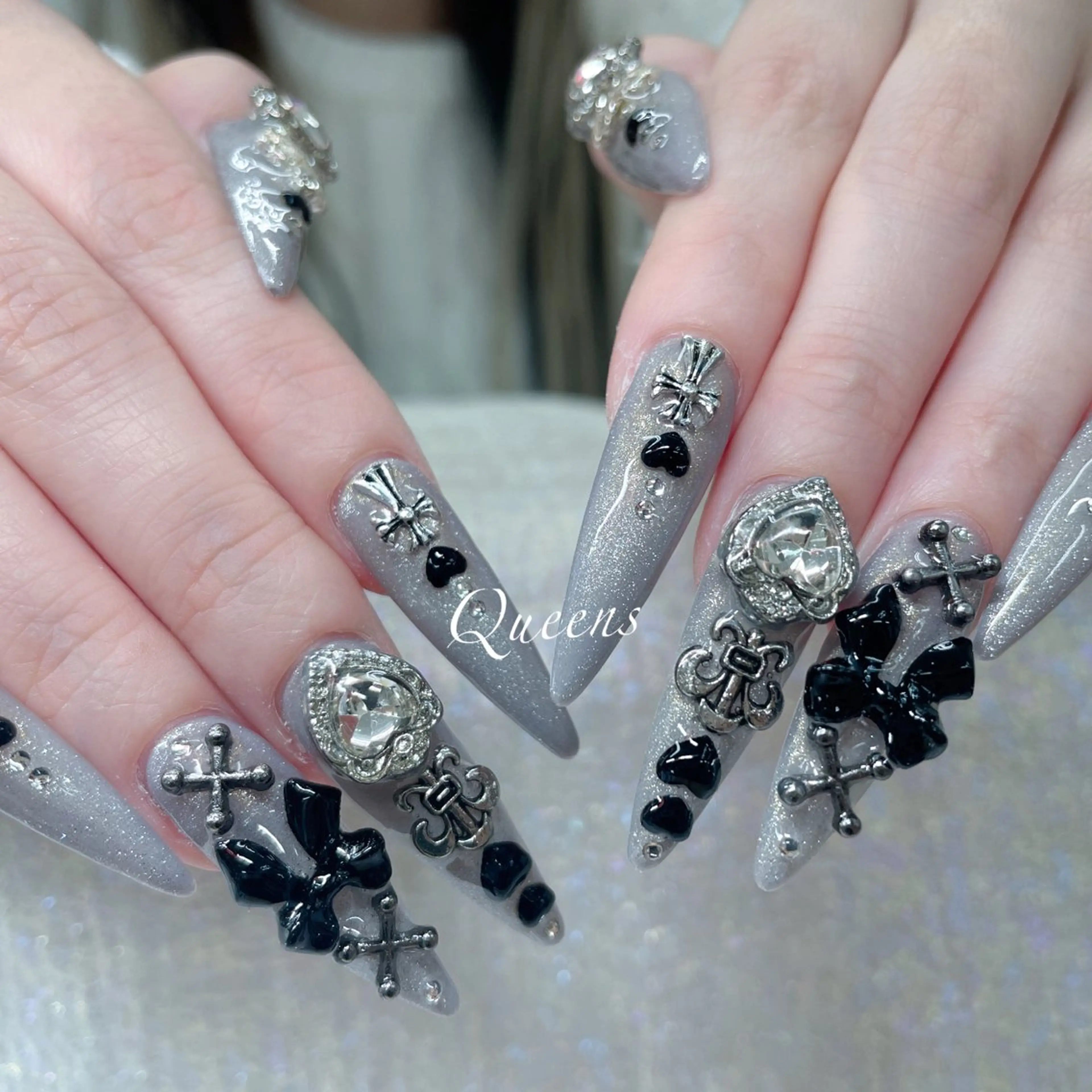 ネイル ハンドネイル Queens ゲンのネイルデザイン