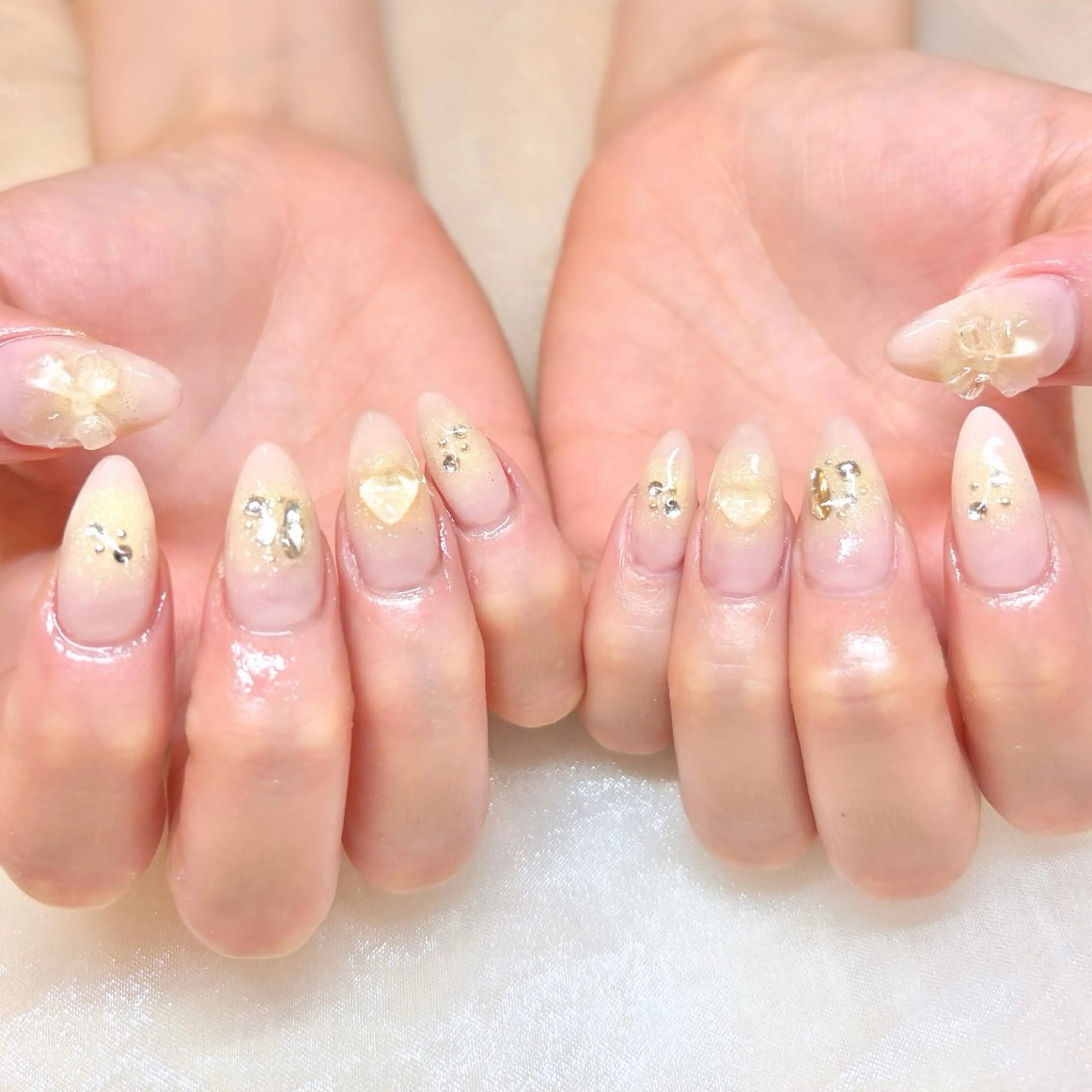 ネイル ハンドネイル 山腰 光莉のネイルデザイン