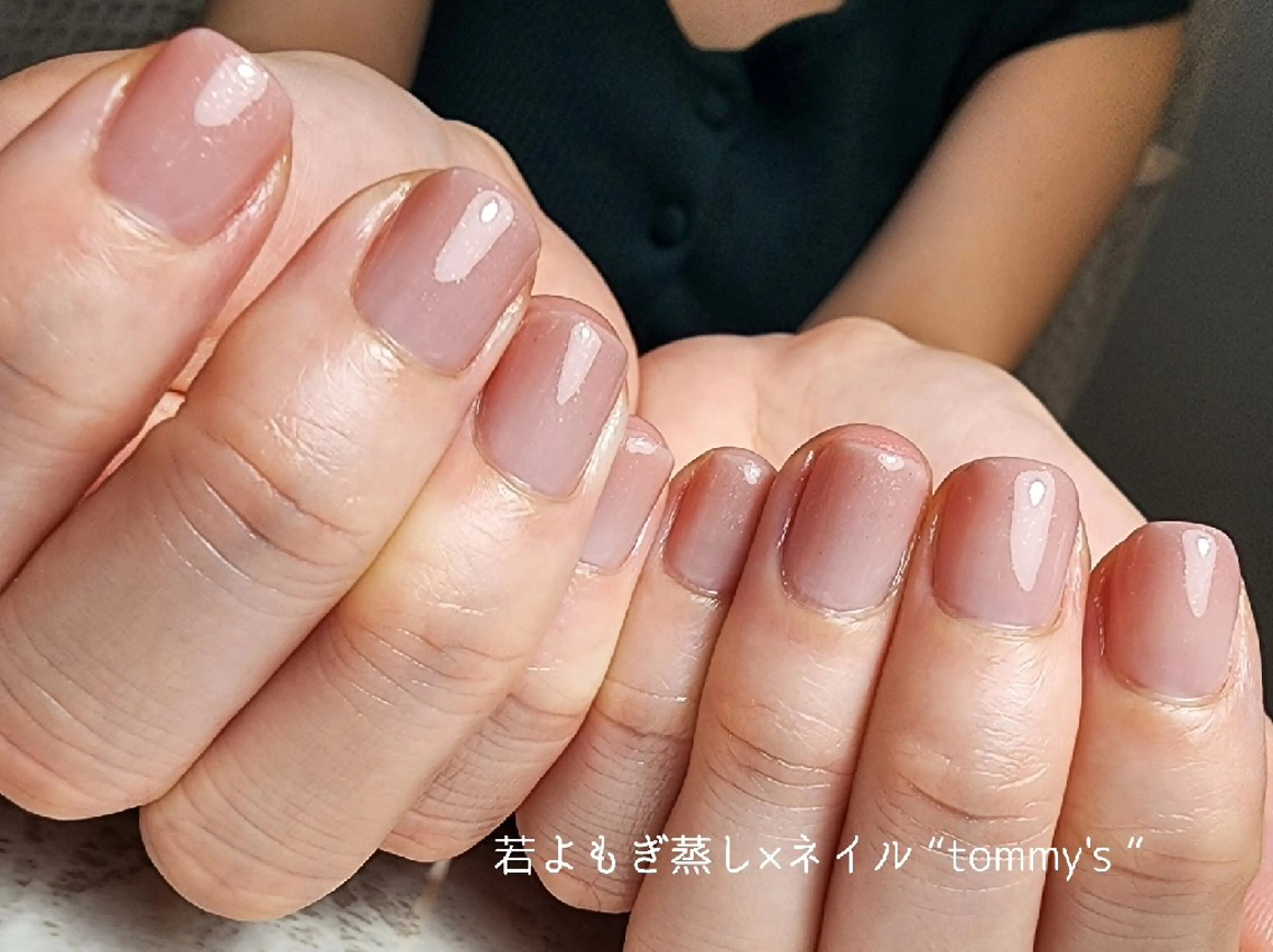 ネイル ジェルネイル グラデーション ラメ(グリッター) ラメグラデーション ミラーネイル ハンドネイル tommy's nail所属・福岡/若よもぎ蒸し 全身美容が叶うサロンのネイルデザイン