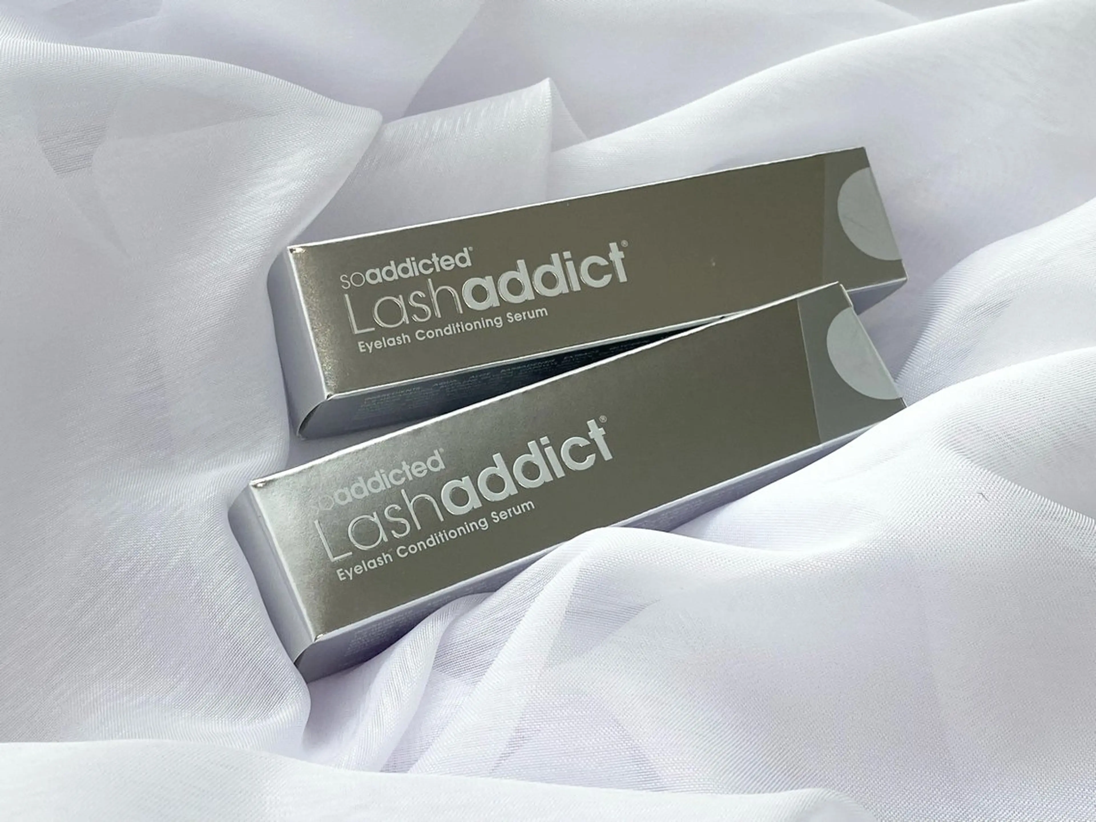 ラッシュアディクト店販の写真